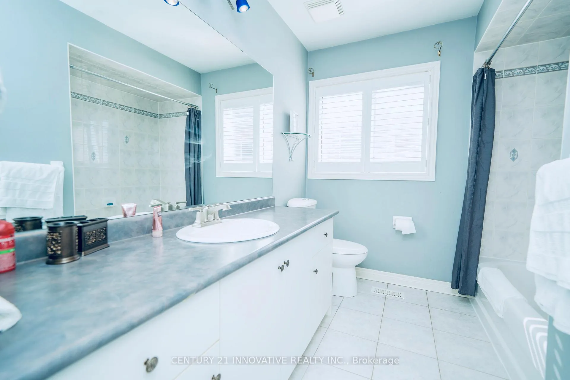 Photo 38 of 40 Norbury Drive, Markham, Rouge Fairways — HOMEH