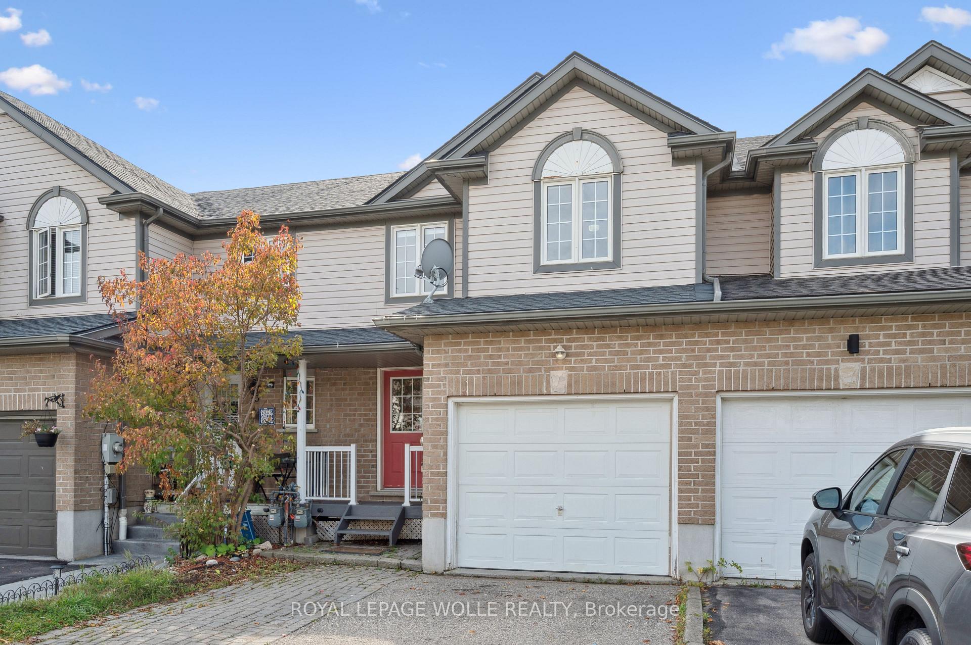 Photo 2 of 25 Prosperity Drive, Kitchener — HOMEH