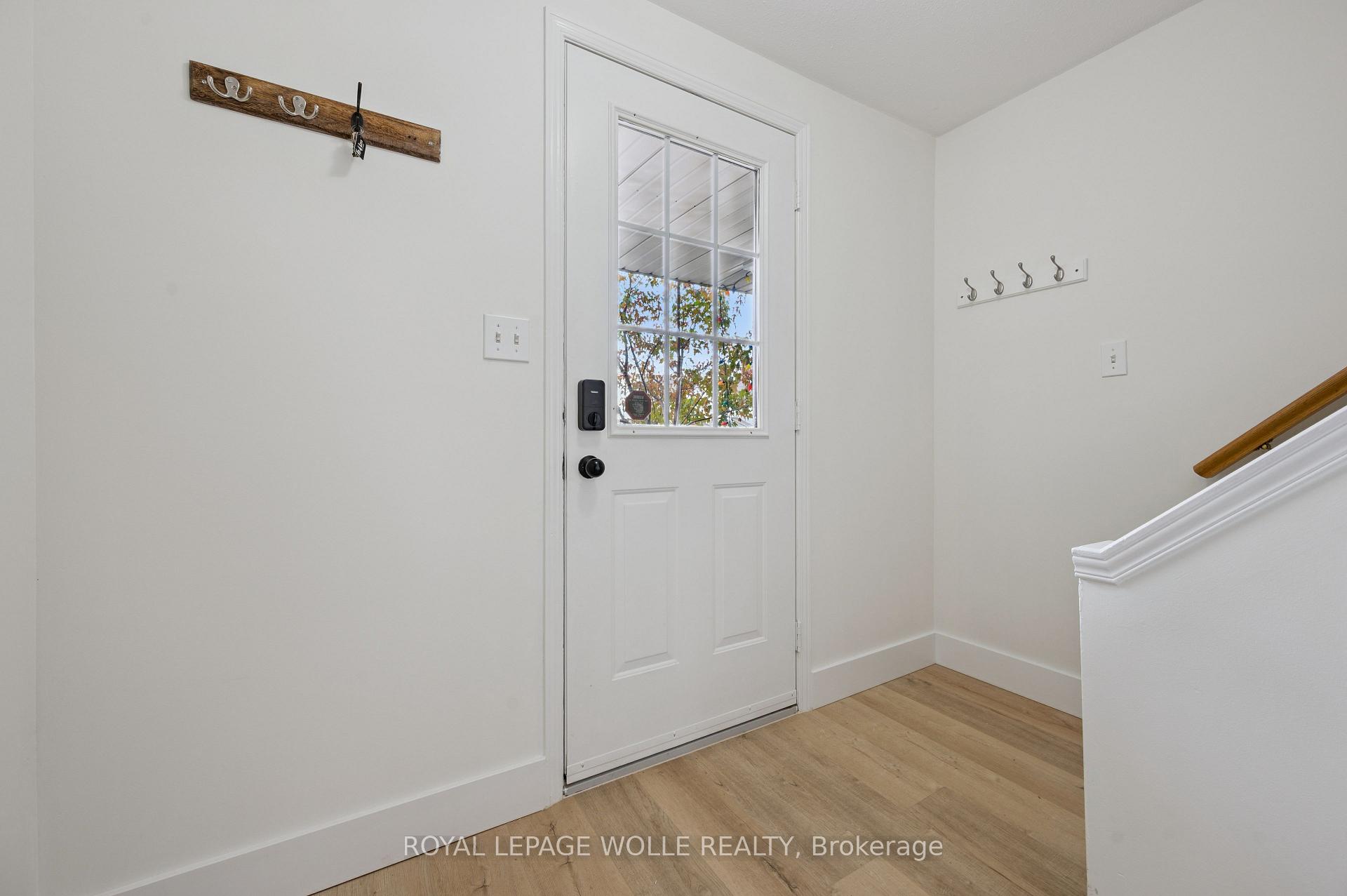 Photo 5 of 25 Prosperity Drive, Kitchener — HOMEH