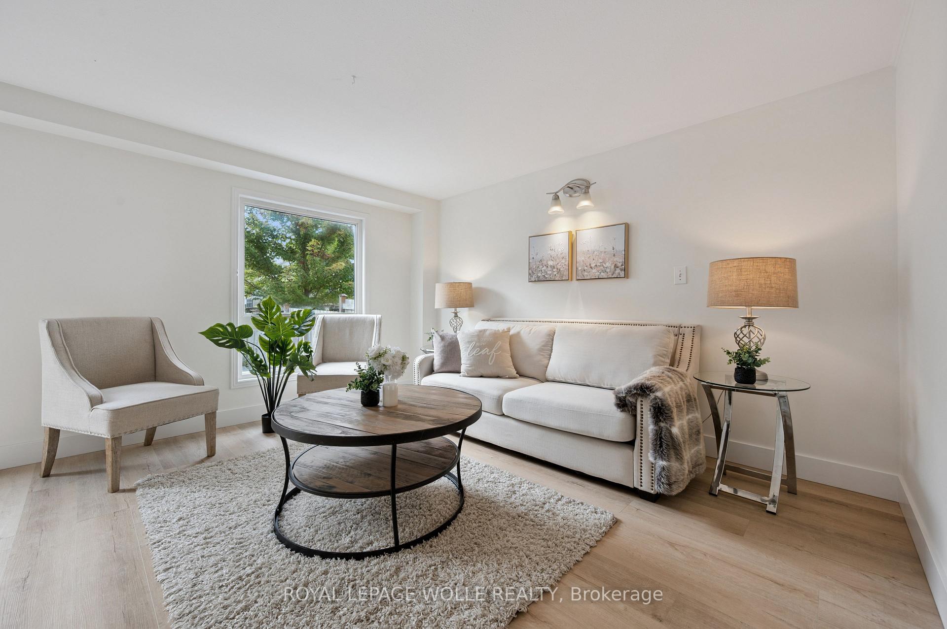 Photo 6 of 25 Prosperity Drive, Kitchener — HOMEH