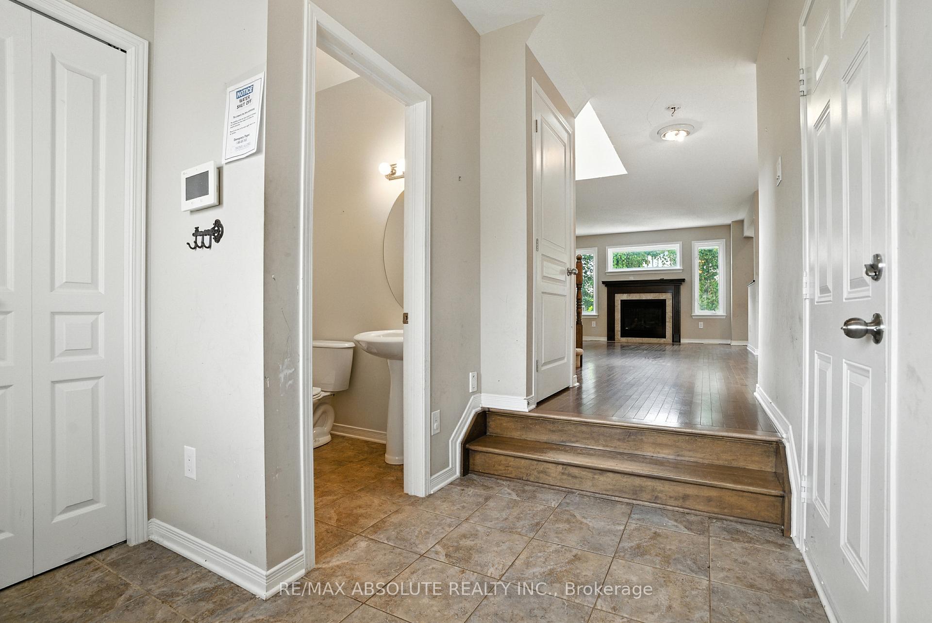 Photo 4 of 377 Celtic Ridge Crescent, Ottawa, Kanata - Morgan's Grant/South March — HOMEH