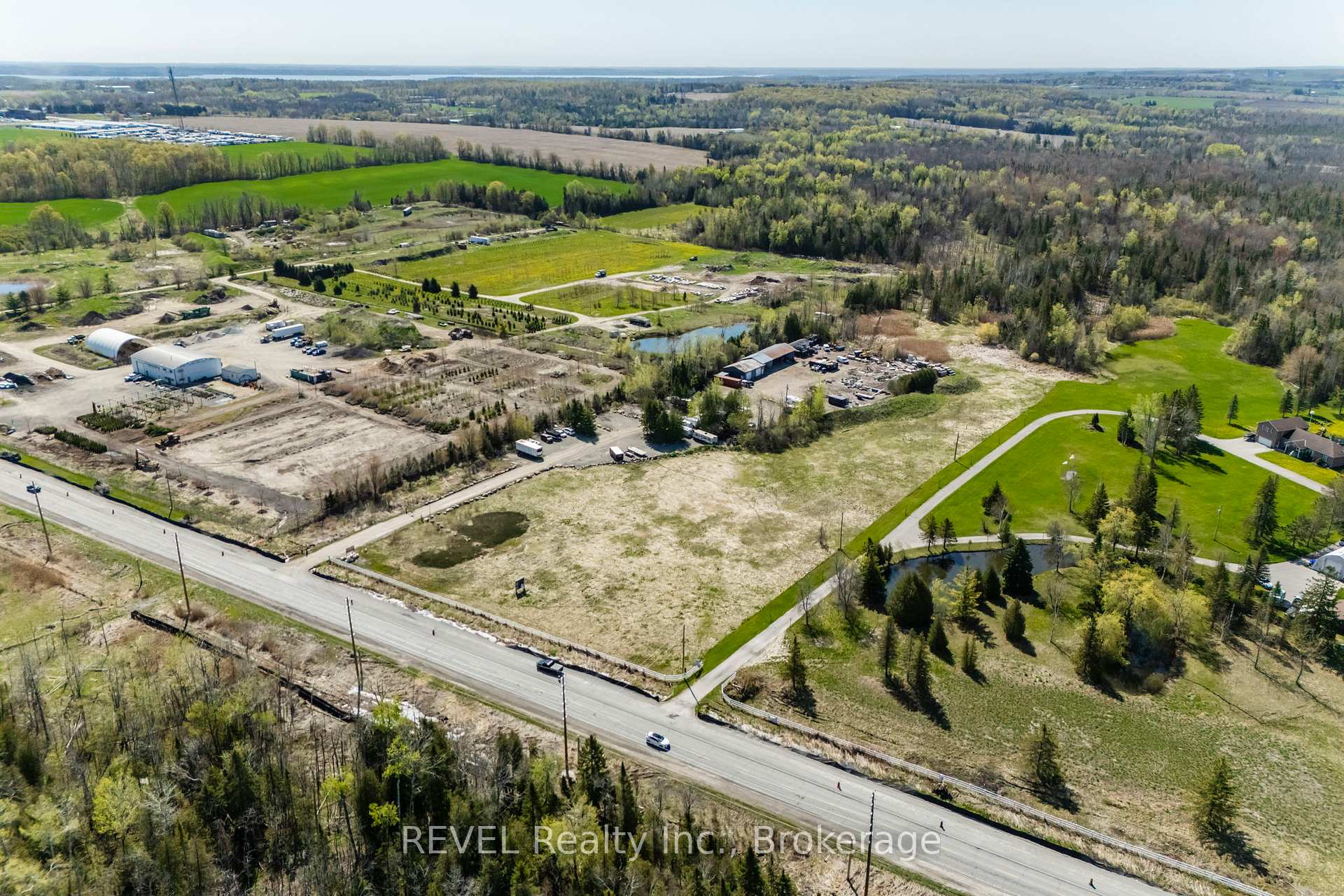 Photo 1 of 2513 Innisfil Beach Road, Innisfil, Rural Innisfil — HOMEH