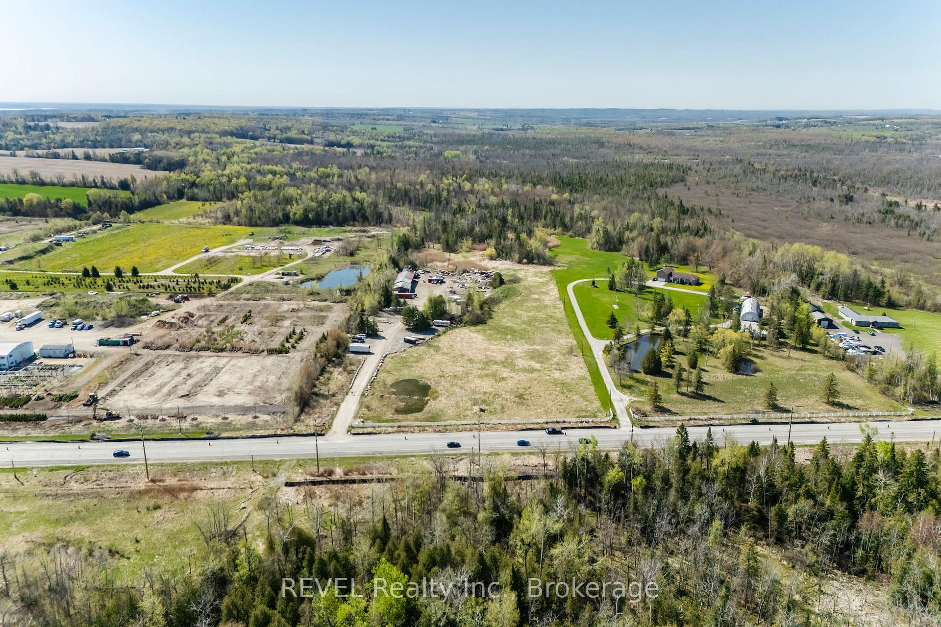Photo 3 of 2513 Innisfil Beach Road, Innisfil, Rural Innisfil — HOMEH
