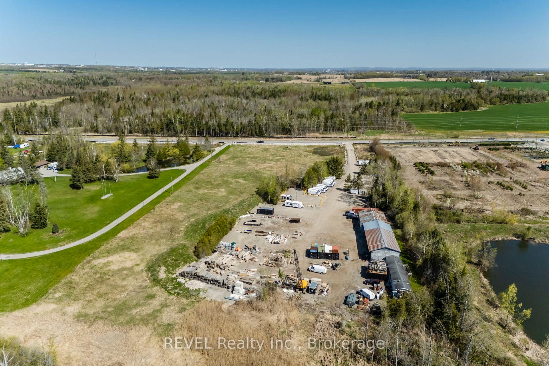 Photo 10 of 2513 Innisfil Beach Road, Innisfil, Rural Innisfil — HOMEH