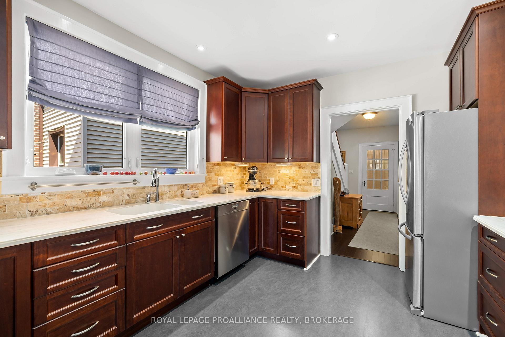 Photo 5 of 58 Earl Street, Kingston, Central City East — HOMEH