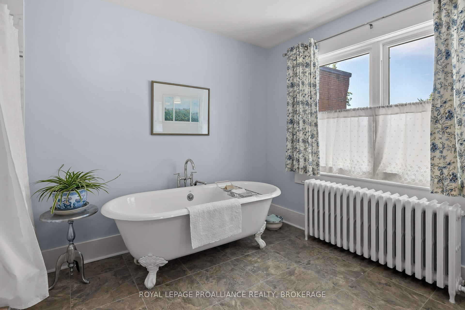 Photo 18 of 58 Earl Street, Kingston, Central City East — HOMEH