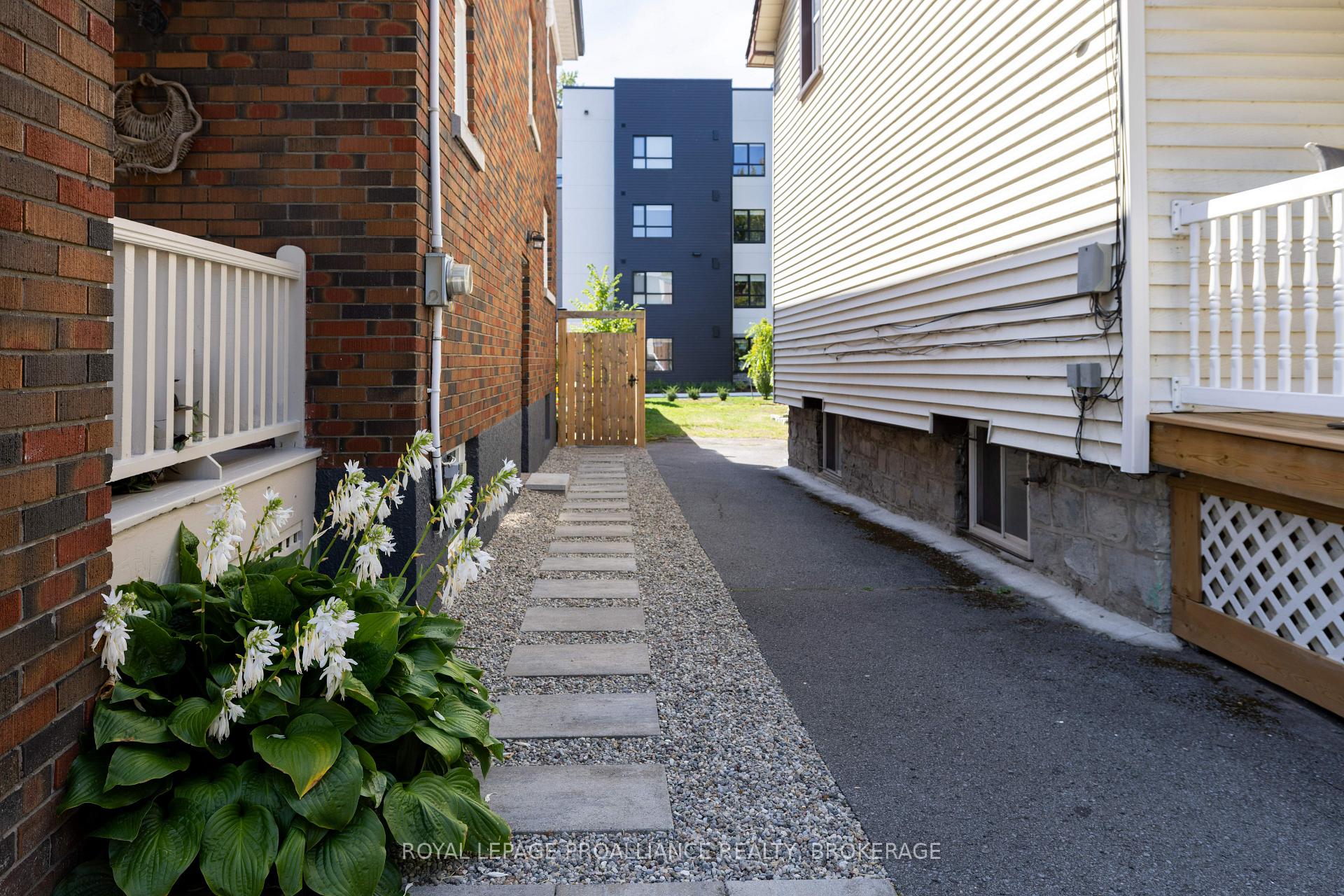 Photo 26 of 58 Earl Street, Kingston, Central City East — HOMEH