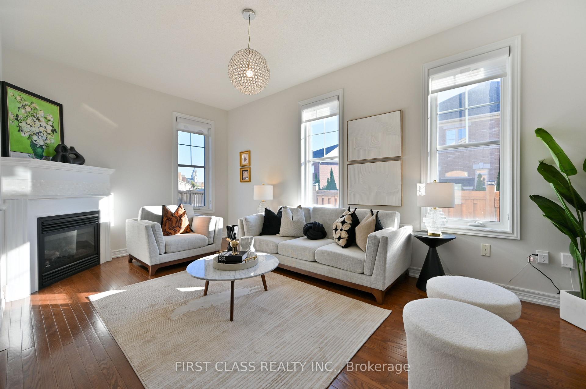 Photo 5 of 12 Princess Diana Drive, Markham, Cathedraltown — HOMEH