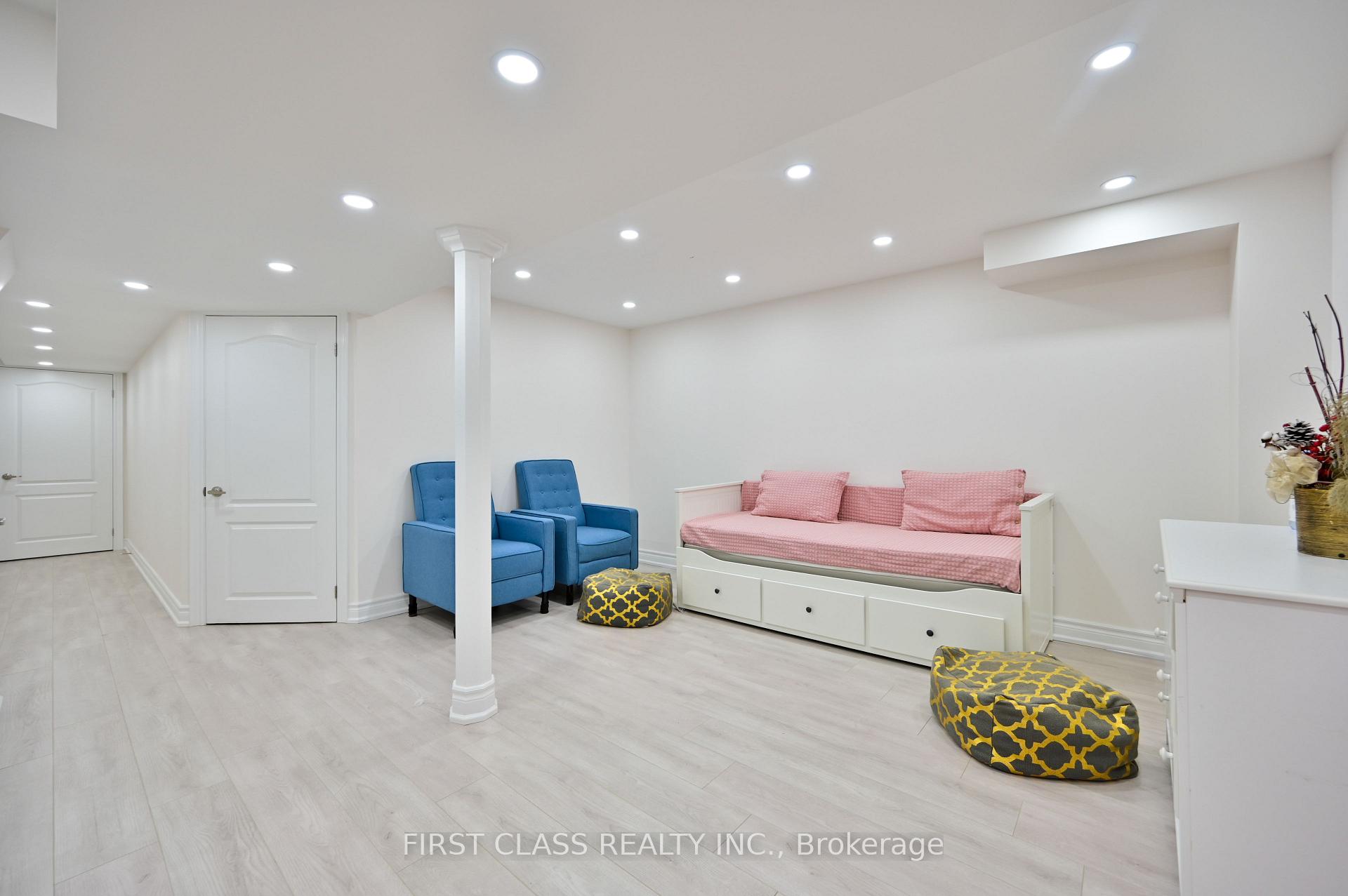 Photo 33 of 12 Princess Diana Drive, Markham, Cathedraltown — HOMEH