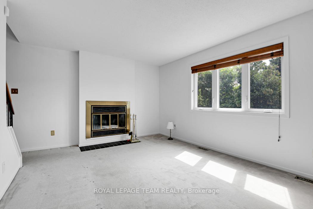 Photo 17 of 16 Chickasaw Crescent, Ottawa, Kanata - Bridlewood — HOMEH