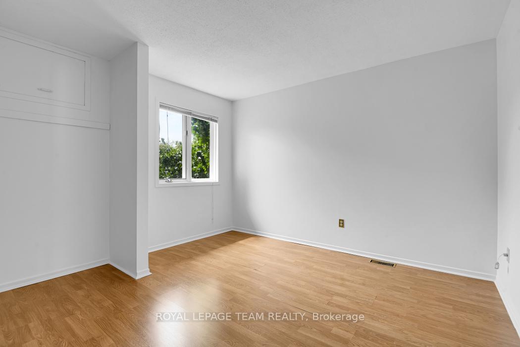Photo 23 of 16 Chickasaw Crescent, Ottawa, Kanata - Bridlewood — HOMEH
