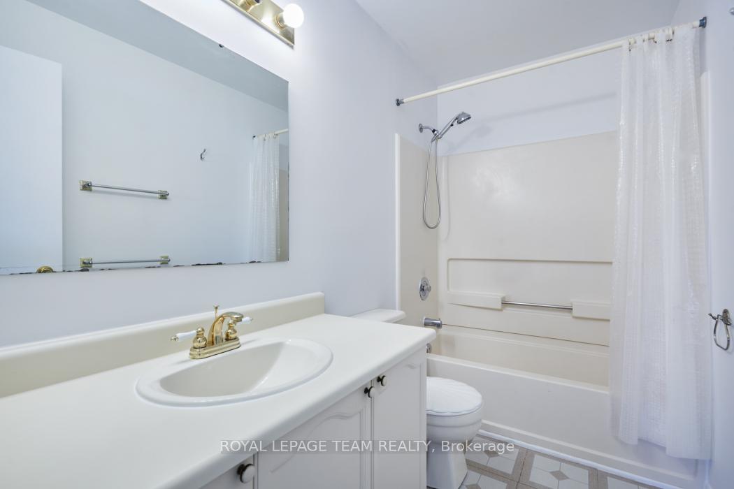 Photo 26 of 16 Chickasaw Crescent, Ottawa, Kanata - Bridlewood — HOMEH
