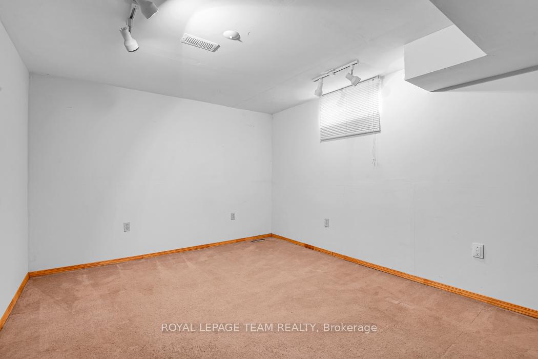 Photo 29 of 16 Chickasaw Crescent, Ottawa, Kanata - Bridlewood — HOMEH