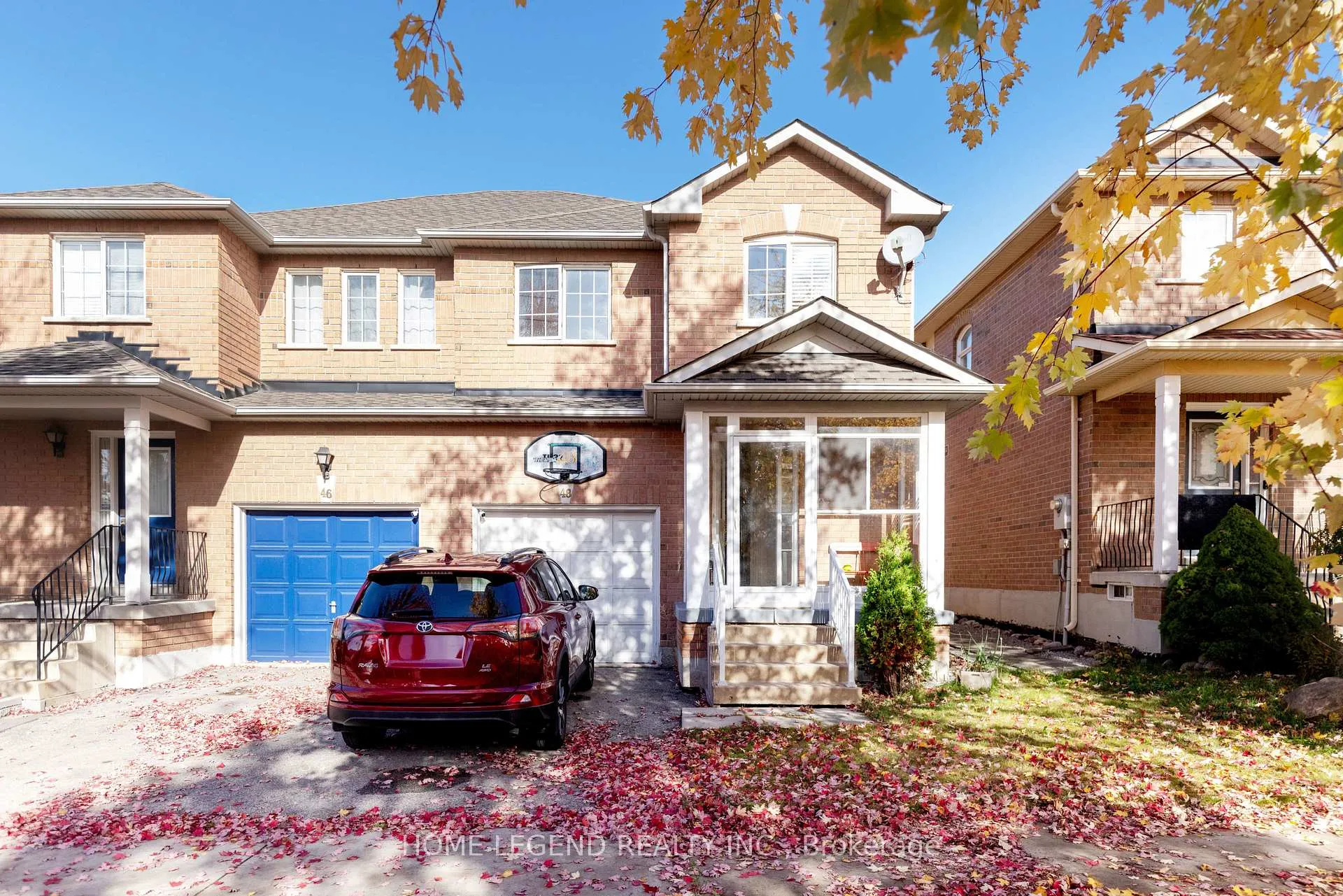 Photo 1 of 48 Warren Bradley Street, Markham, Berczy — HOMEH