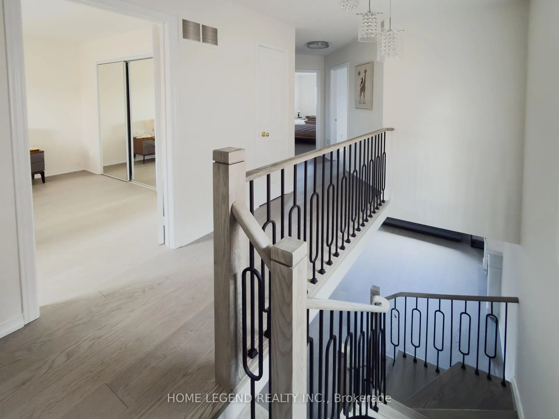 Photo 9 of 48 Warren Bradley Street, Markham, Berczy — HOMEH