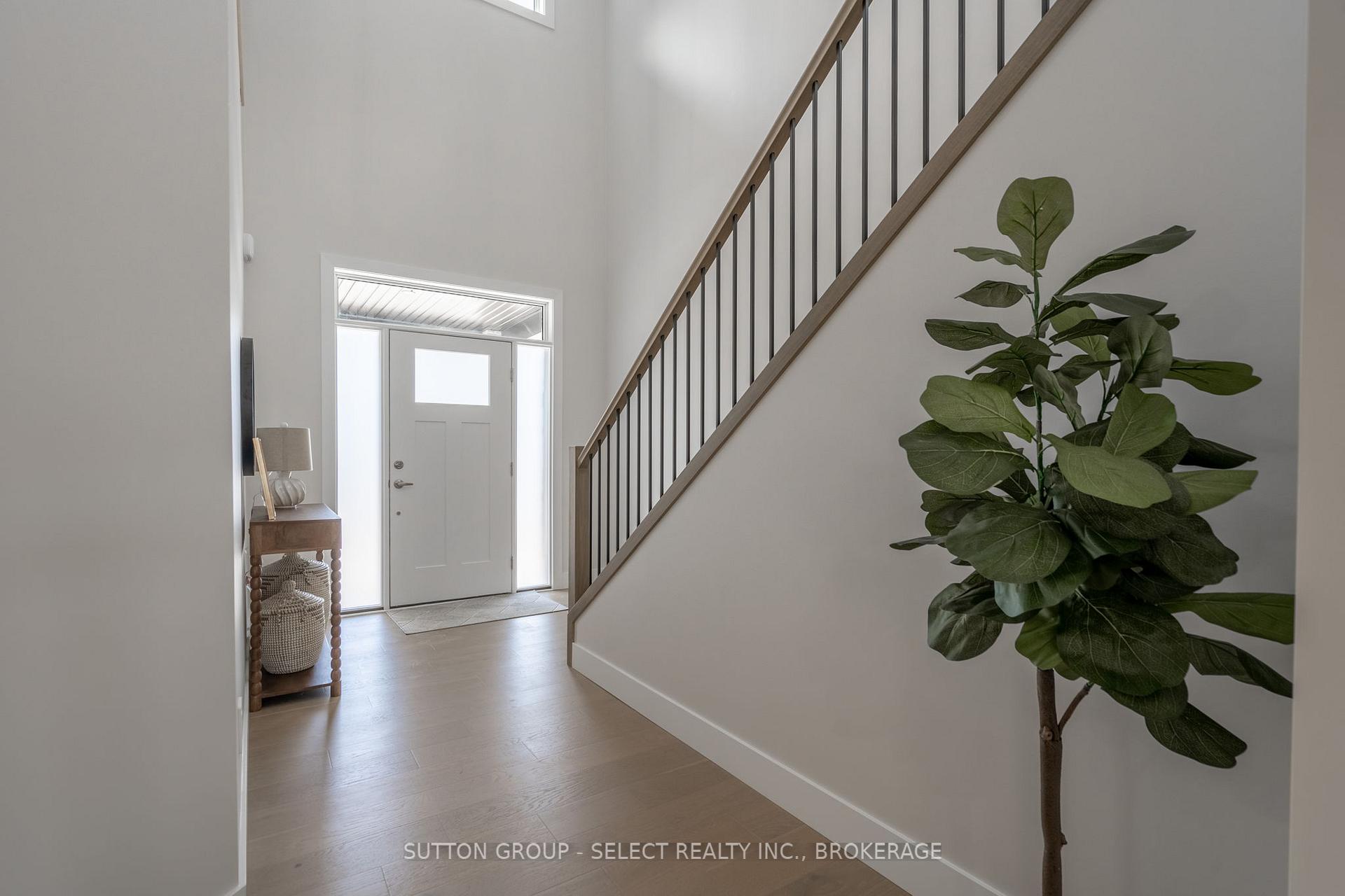 Photo 3 of Unit 21, 7966 Fallon Drive, Lucan Biddulph, Granton — HOMEH