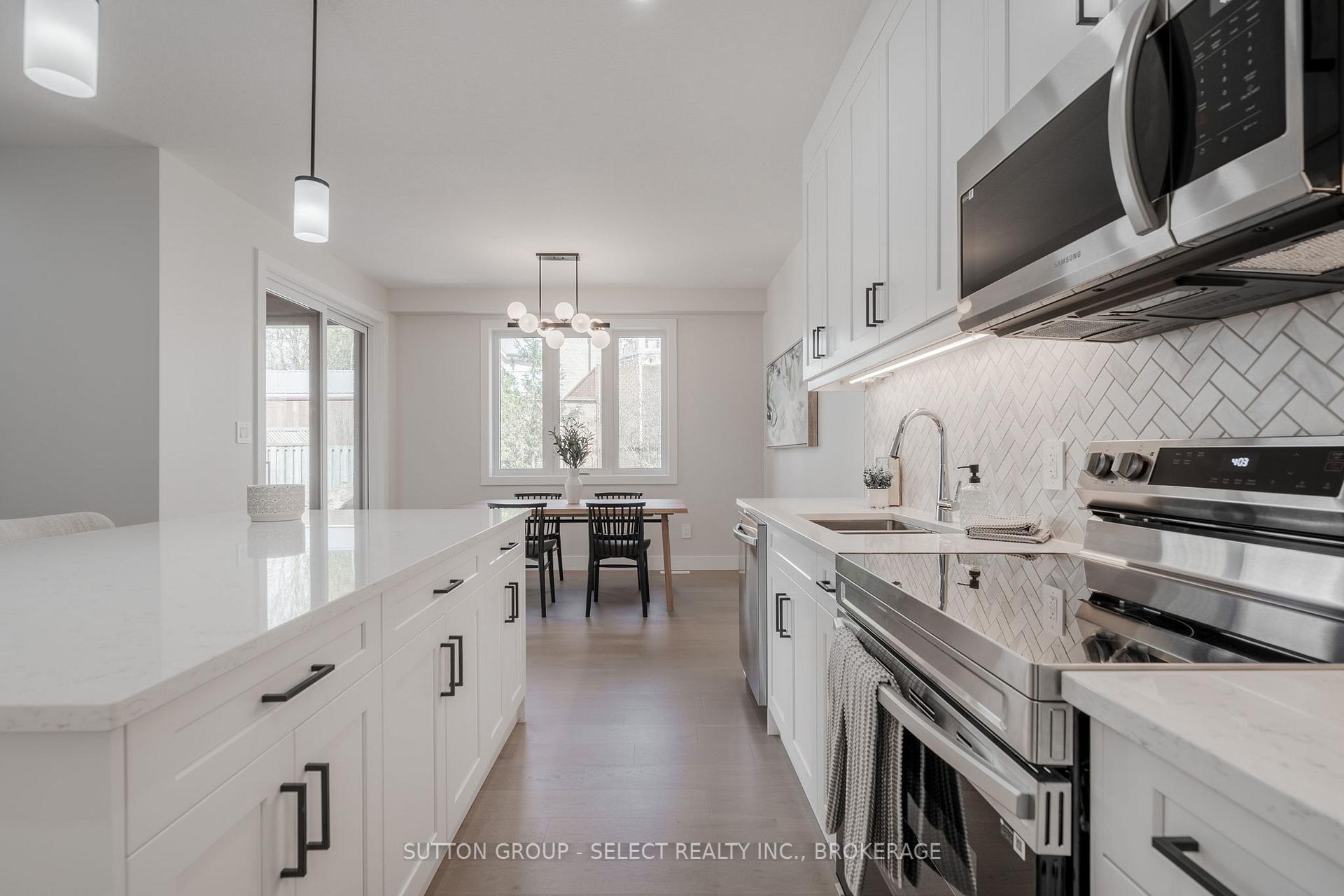 Photo 8 of Unit 21, 7966 Fallon Drive, Lucan Biddulph, Granton — HOMEH