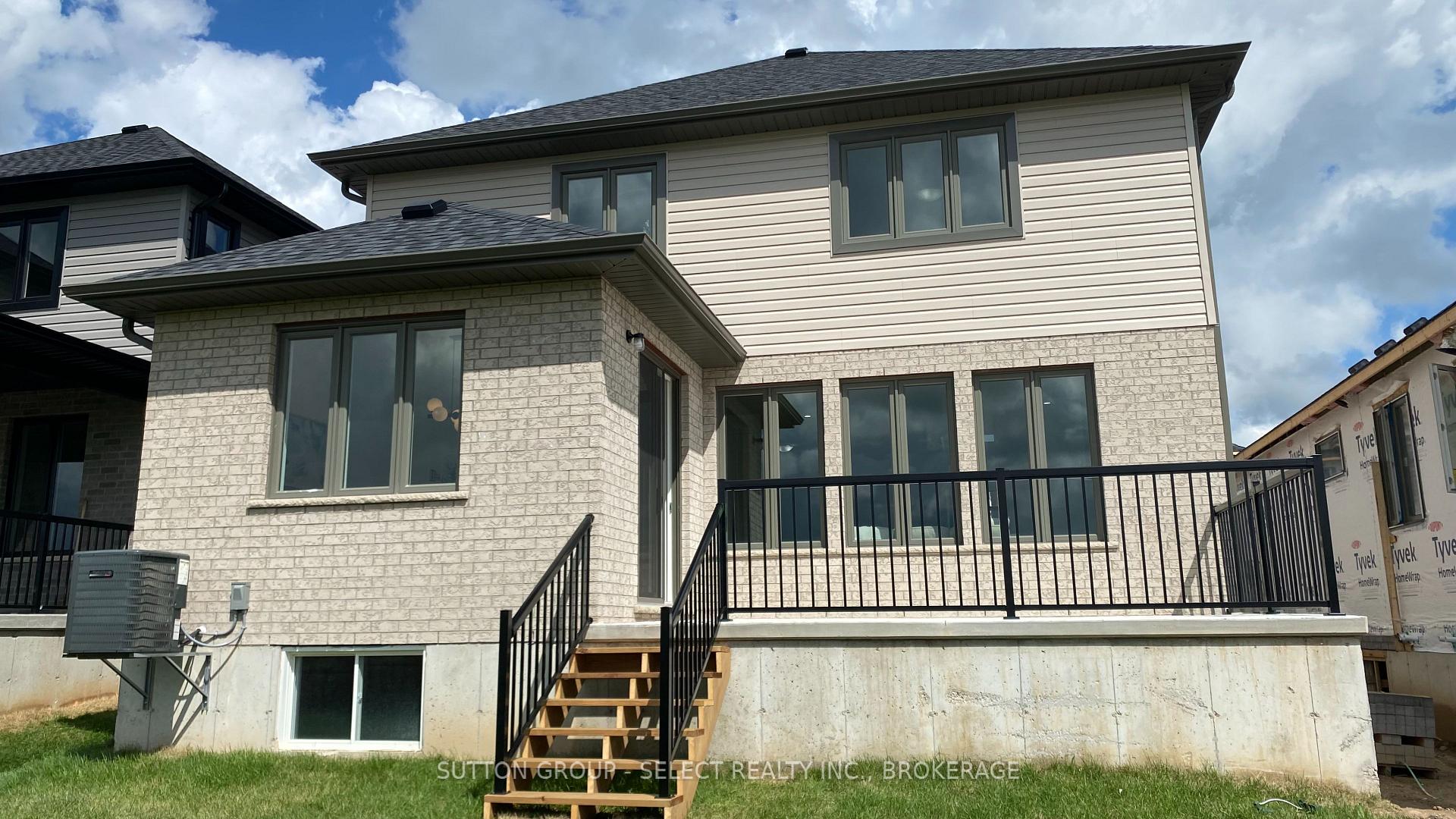 Photo 18 of Unit 21, 7966 Fallon Drive, Lucan Biddulph, Granton — HOMEH
