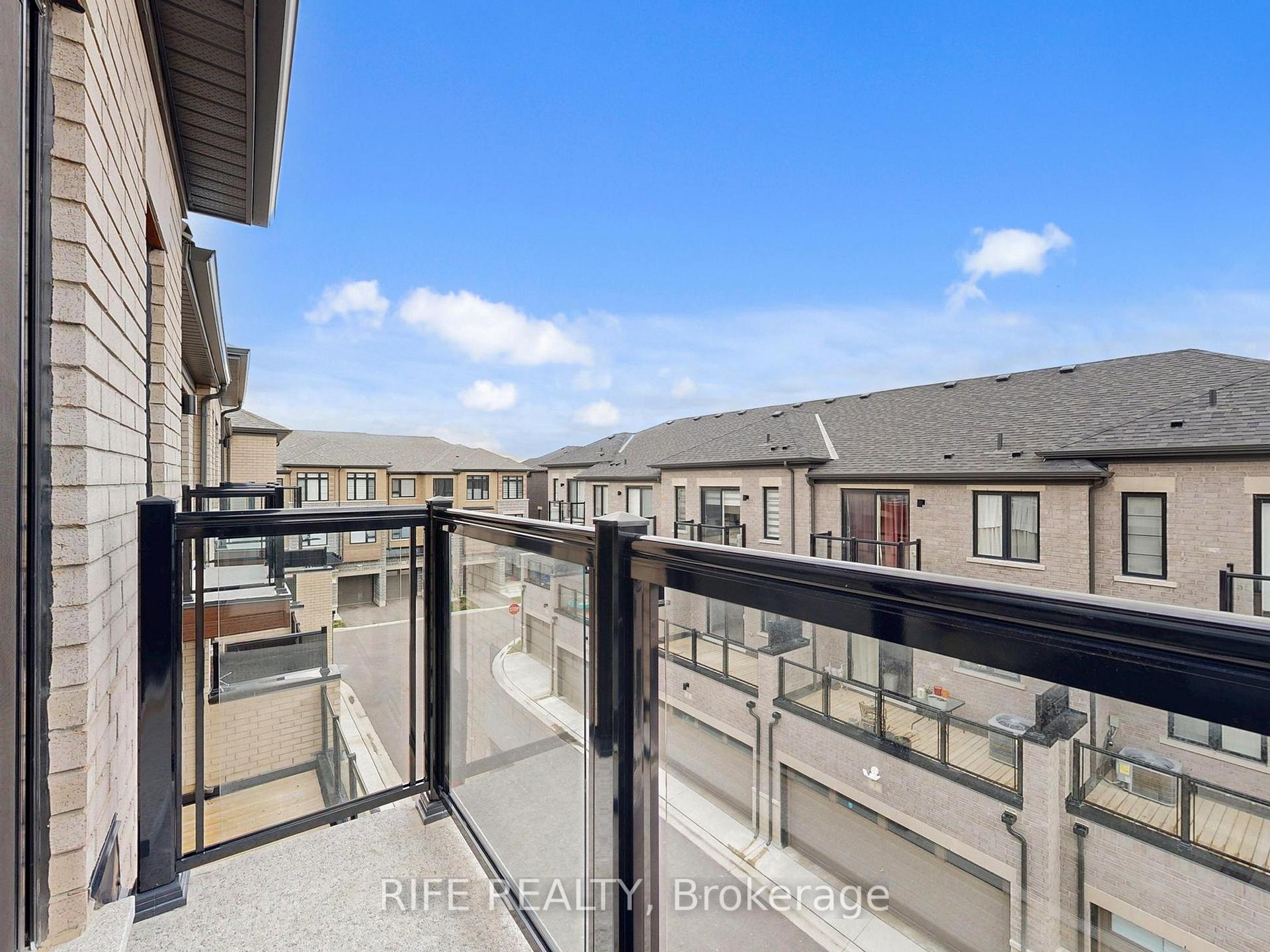 Photo 33 of 7 Arthur White Lane, Markham, Wismer — HOMEH