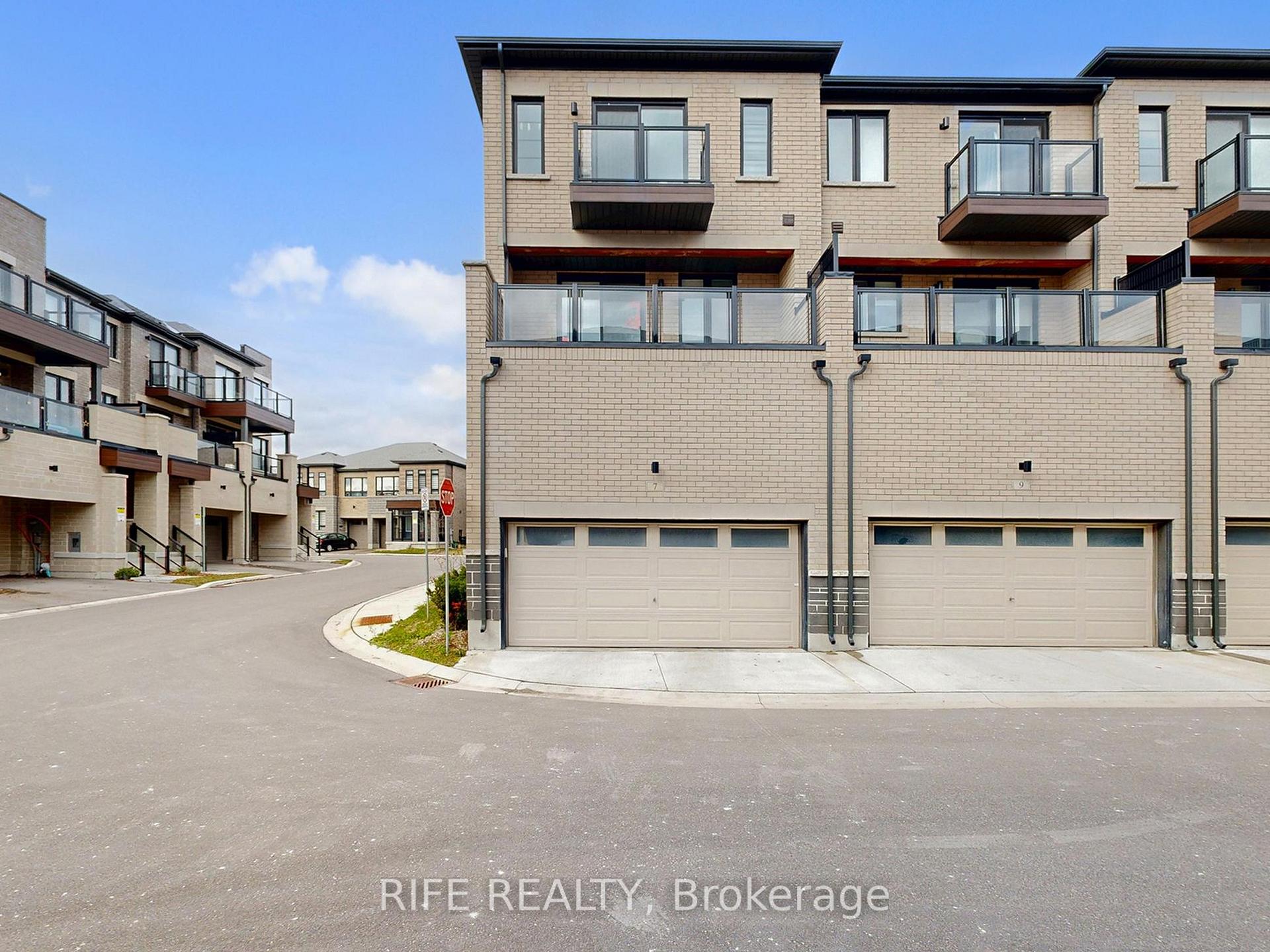 Photo 36 of 7 Arthur White Lane, Markham, Wismer — HOMEH