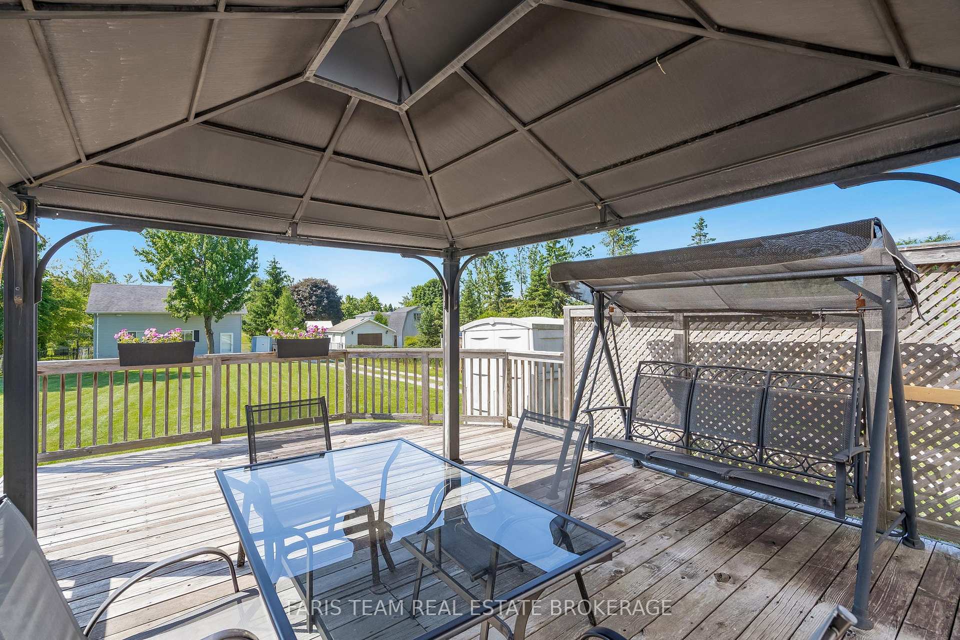 Photo 19 of 2275 Webb Street, Innisfil, Stroud — HOMEH