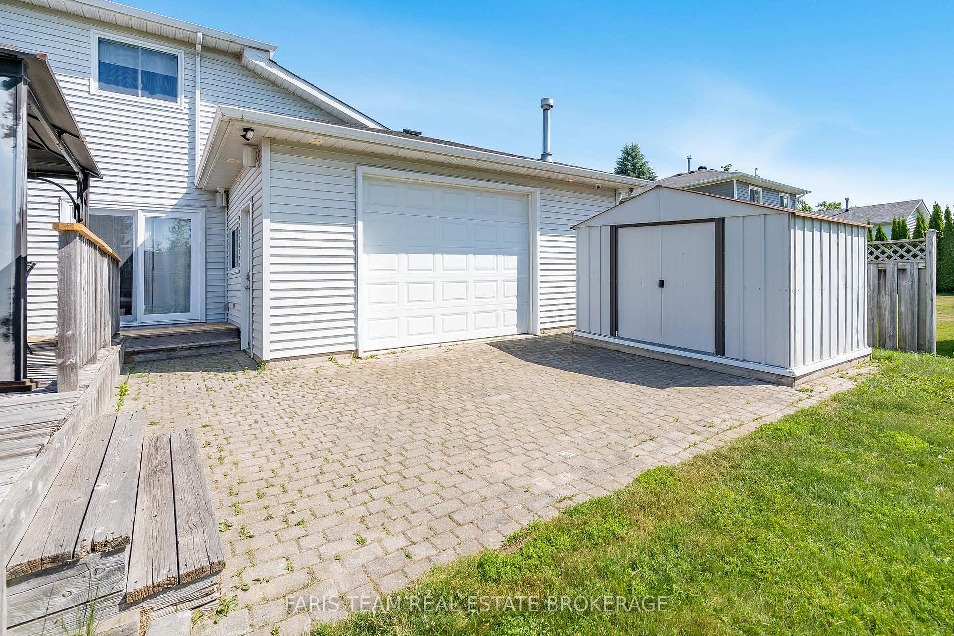Photo 21 of 2275 Webb Street, Innisfil, Stroud — HOMEH