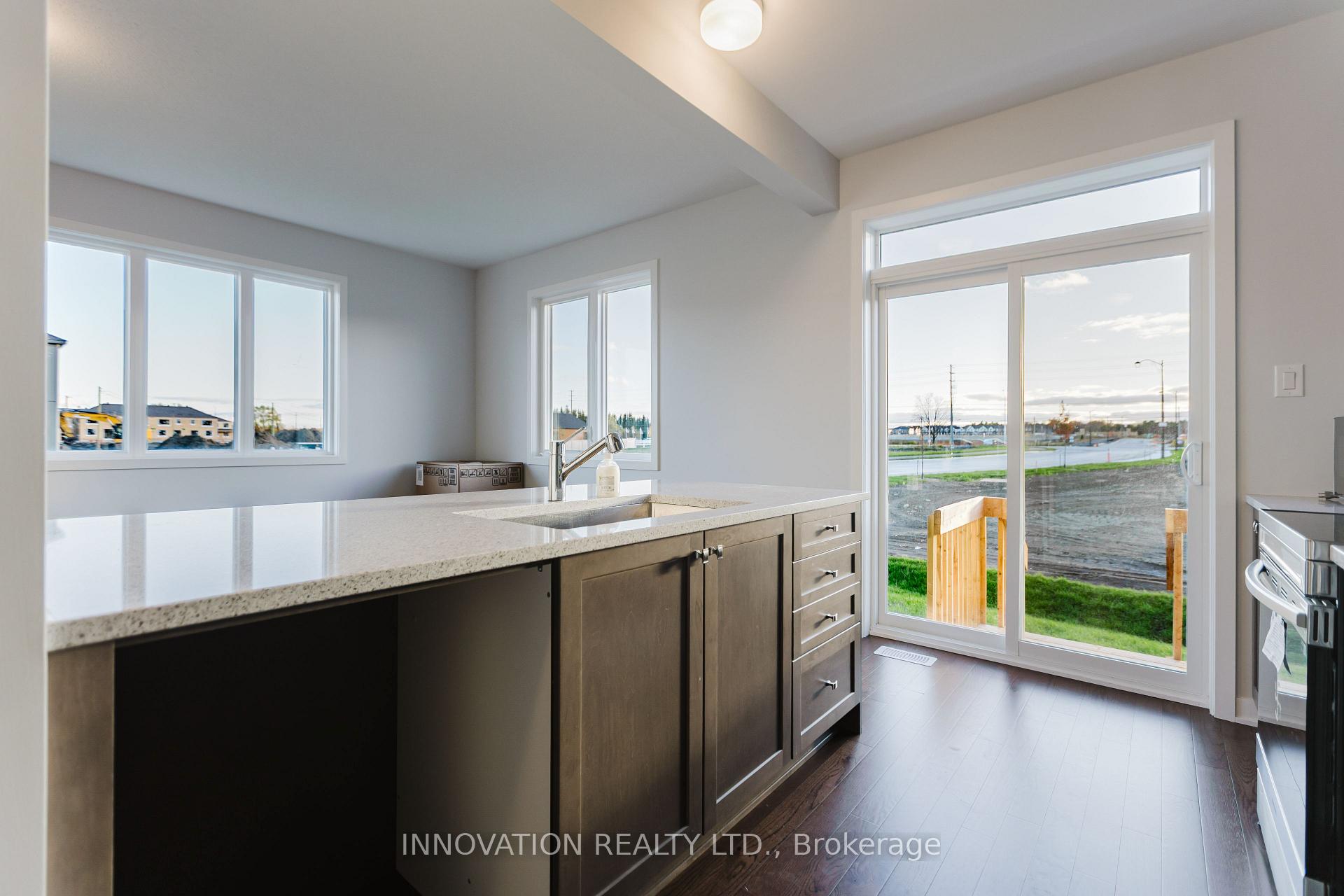 Photo 13 of 101 Tonic Crescent, Ottawa, Kanata - Morgan's Grant/South March — HOMEH