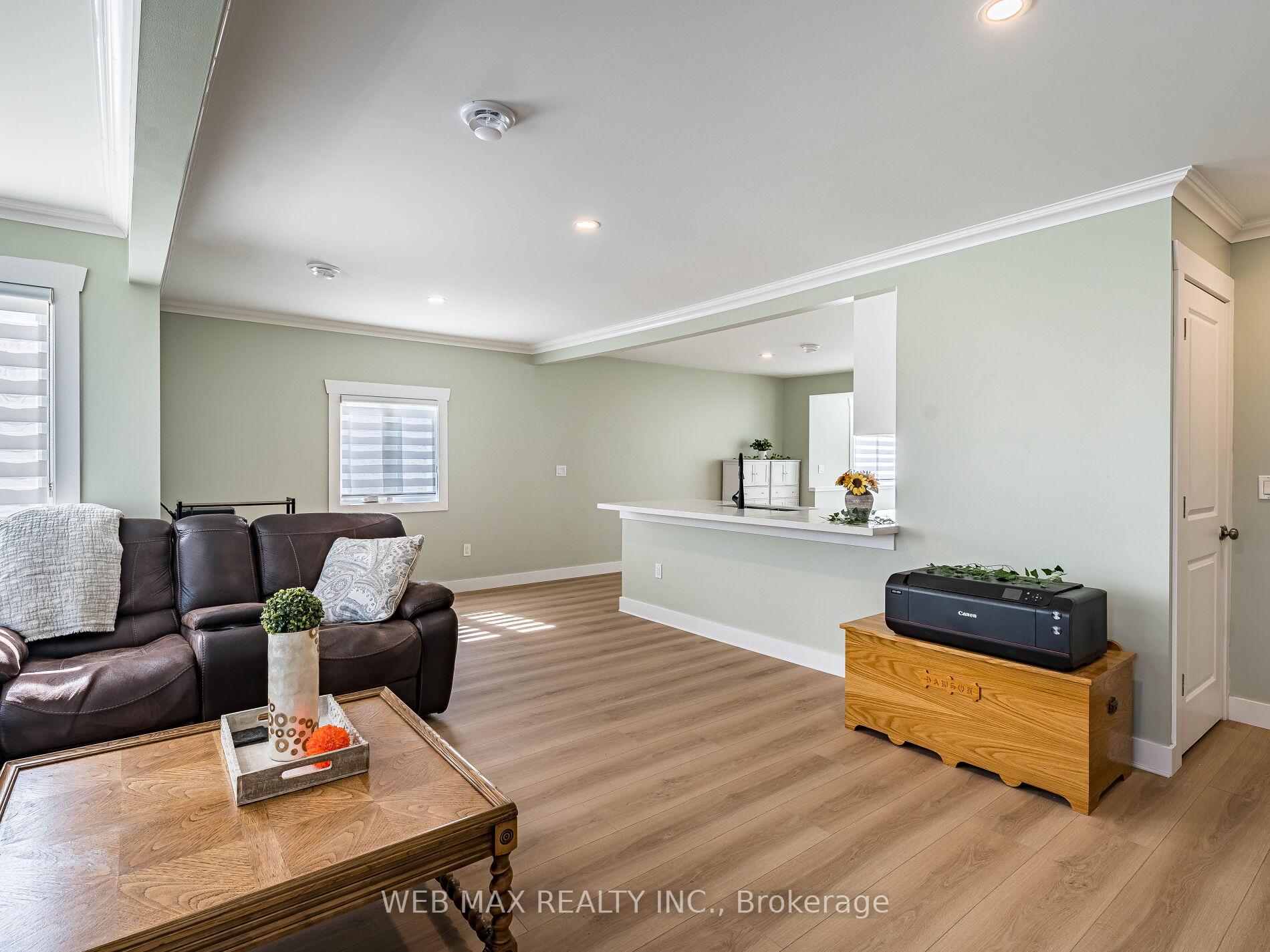 Photo 10 of 206 Parkview Drive, Innisfil, Gilford — HOMEH