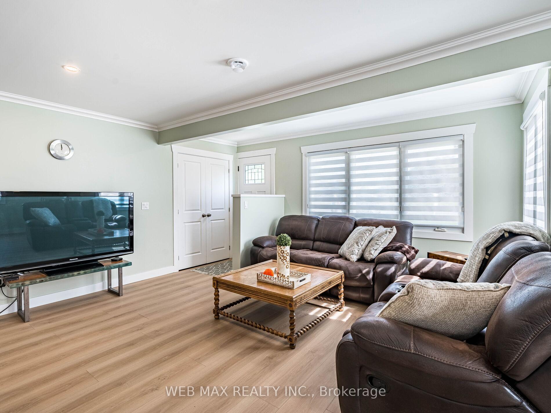 Photo 13 of 206 Parkview Drive, Innisfil, Gilford — HOMEH