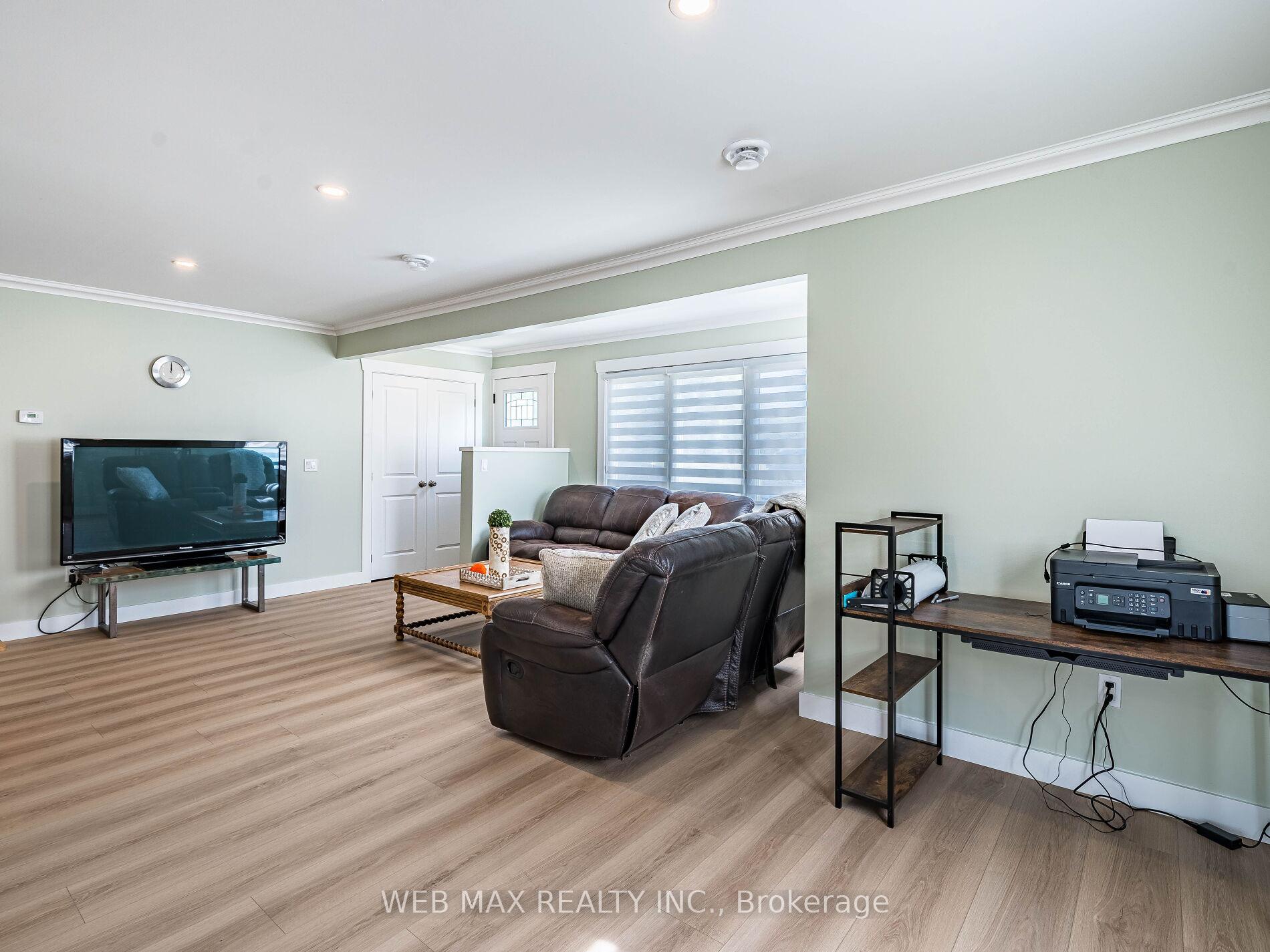 Photo 17 of 206 Parkview Drive, Innisfil, Gilford — HOMEH