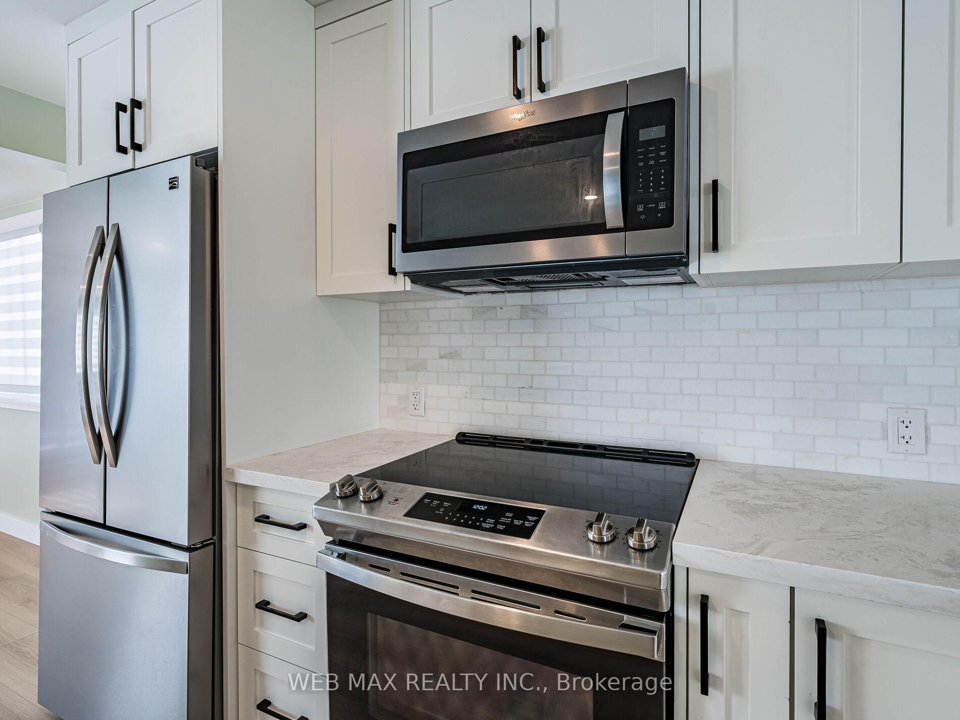 Photo 23 of 206 Parkview Drive, Innisfil, Gilford — HOMEH
