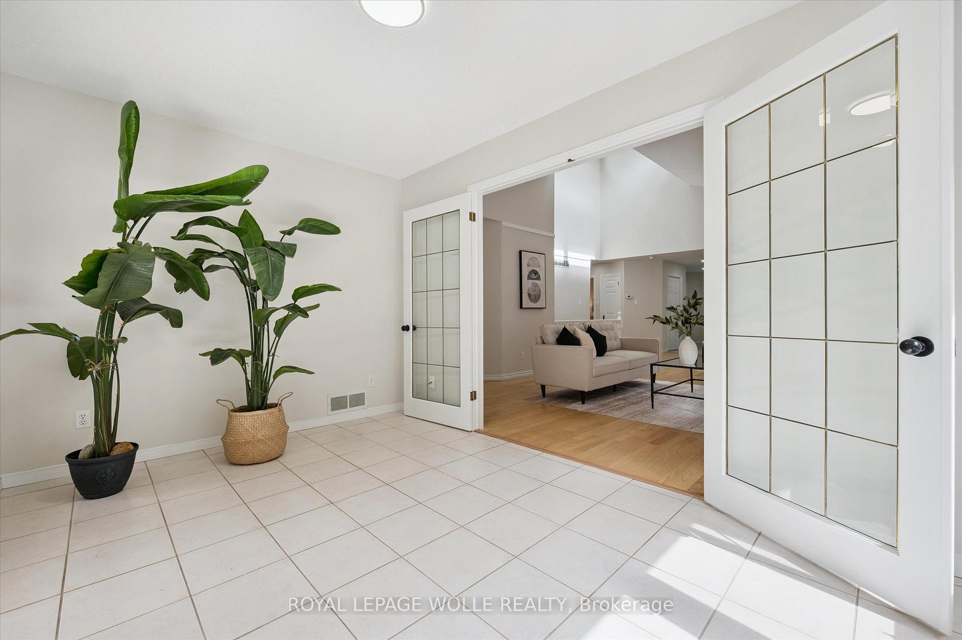 Photo 10 of 22 Windward Place, Kitchener — HOMEH