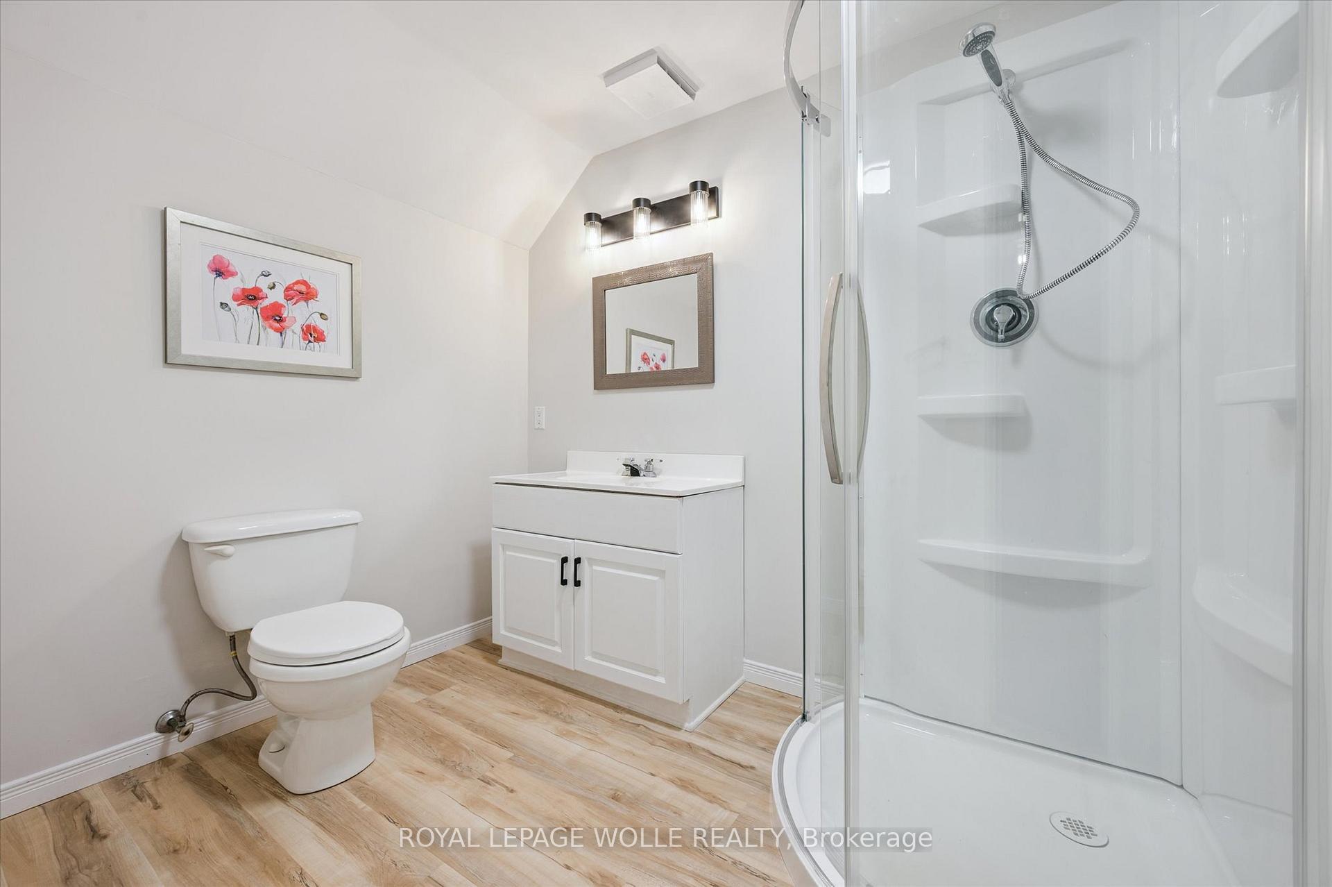 Photo 32 of 22 Windward Place, Kitchener — HOMEH