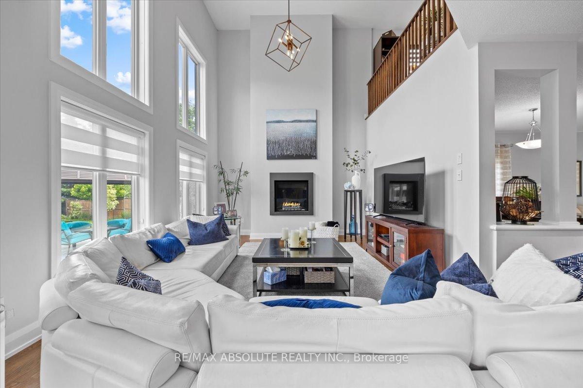 Photo 13 of 706 Bridleglen Crescent, Ottawa, Kanata - Emerald Meadows/Trailwest — HOMEH
