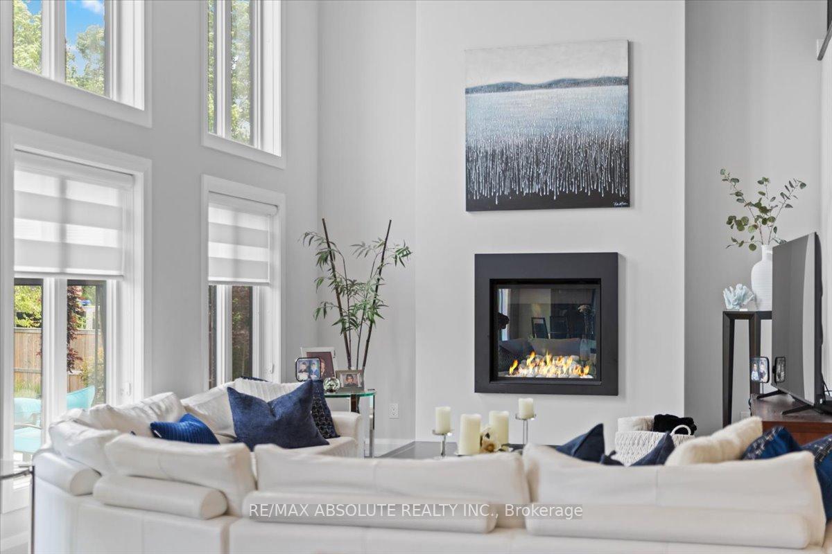 Photo 17 of 706 Bridleglen Crescent, Ottawa, Kanata - Emerald Meadows/Trailwest — HOMEH