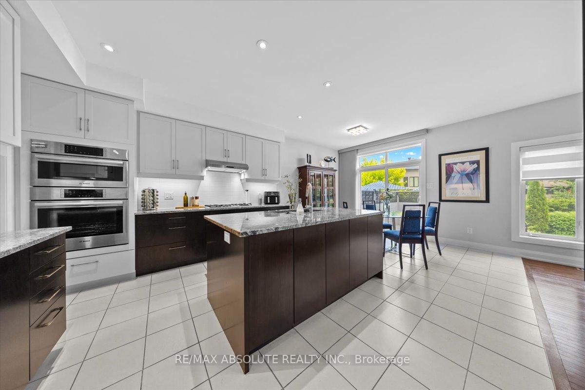 Photo 18 of 706 Bridleglen Crescent, Ottawa, Kanata - Emerald Meadows/Trailwest — HOMEH