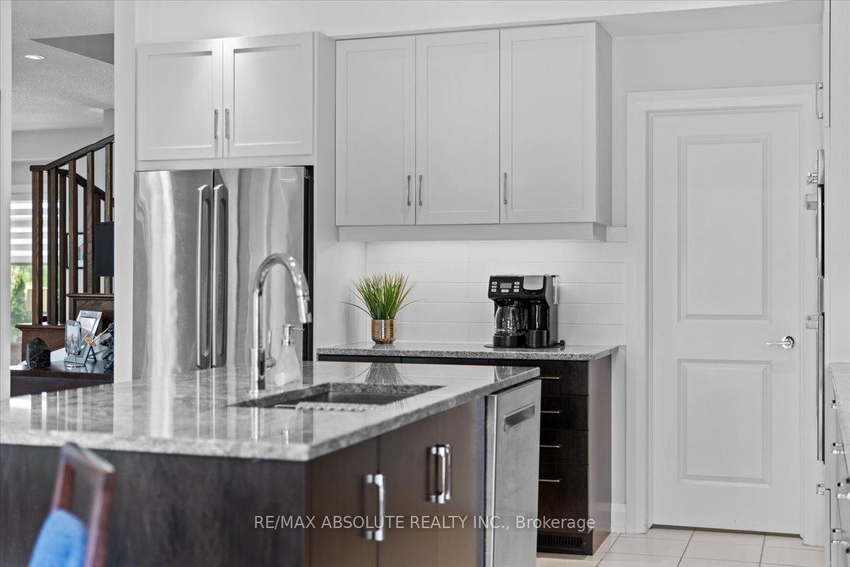 Photo 23 of 706 Bridleglen Crescent, Ottawa, Kanata - Emerald Meadows/Trailwest — HOMEH
