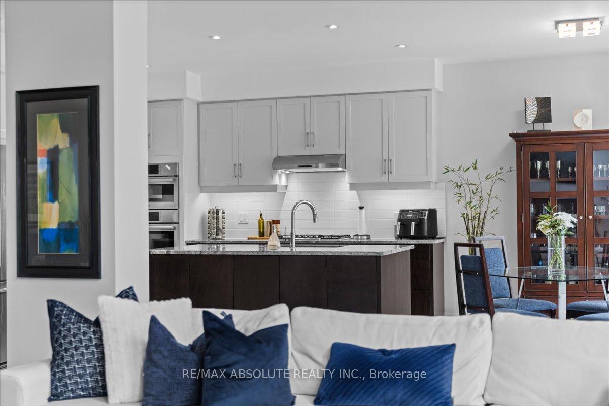 Photo 24 of 706 Bridleglen Crescent, Ottawa, Kanata - Emerald Meadows/Trailwest — HOMEH