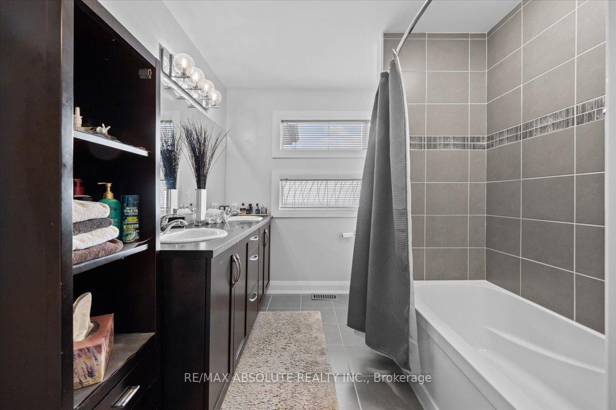 Photo 32 of 706 Bridleglen Crescent, Ottawa, Kanata - Emerald Meadows/Trailwest — HOMEH
