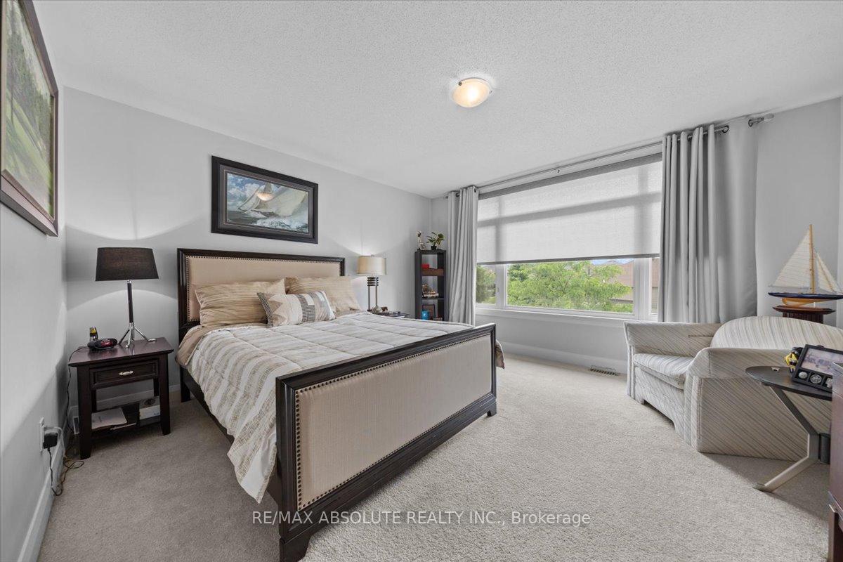 Photo 33 of 706 Bridleglen Crescent, Ottawa, Kanata - Emerald Meadows/Trailwest — HOMEH