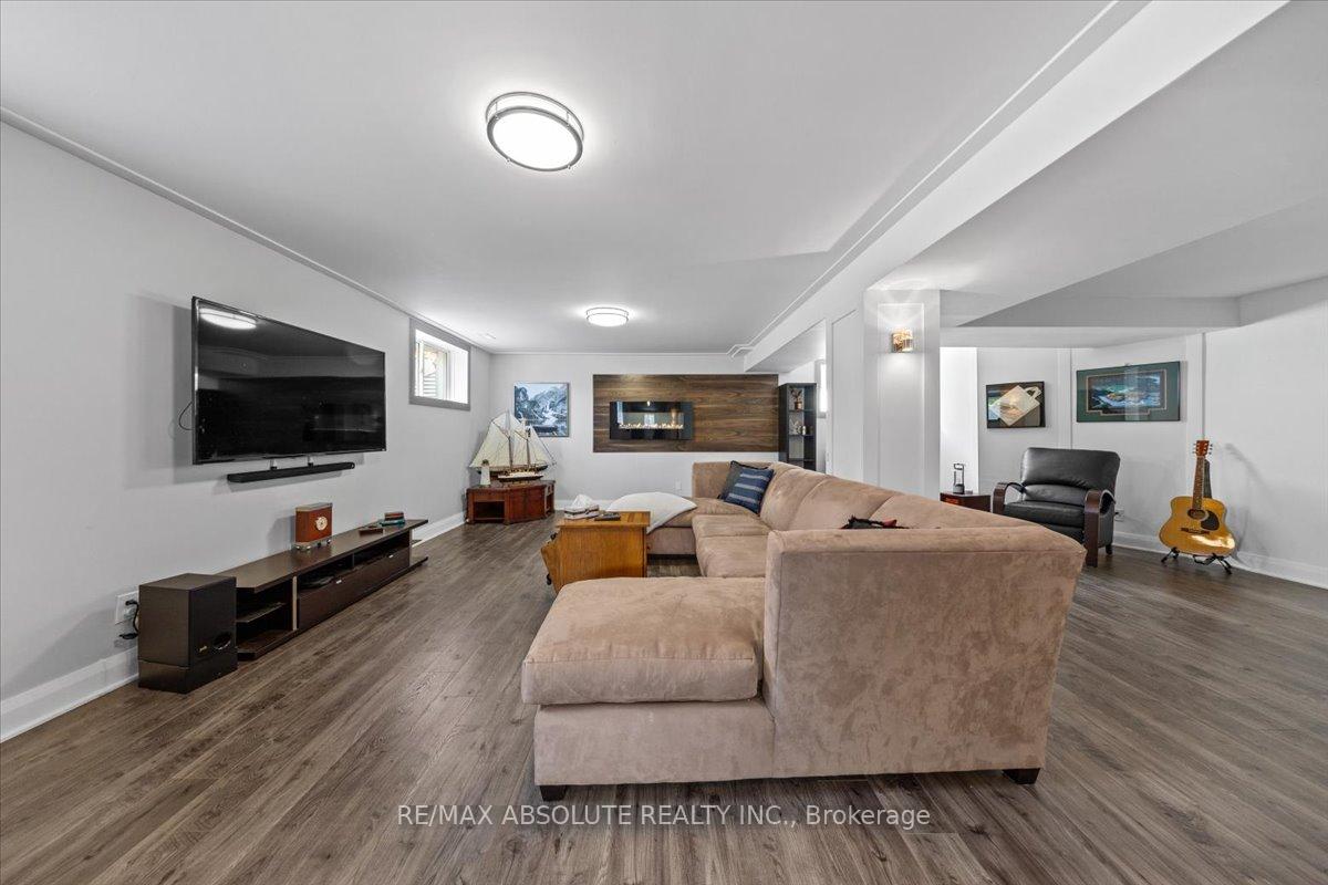 Photo 36 of 706 Bridleglen Crescent, Ottawa, Kanata - Emerald Meadows/Trailwest — HOMEH