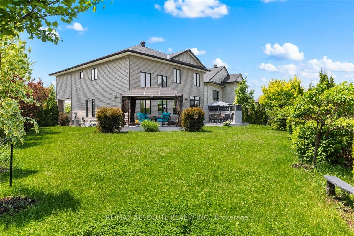 Photo 39 of 706 Bridleglen Crescent, Ottawa, Kanata - Emerald Meadows/Trailwest — HOMEH