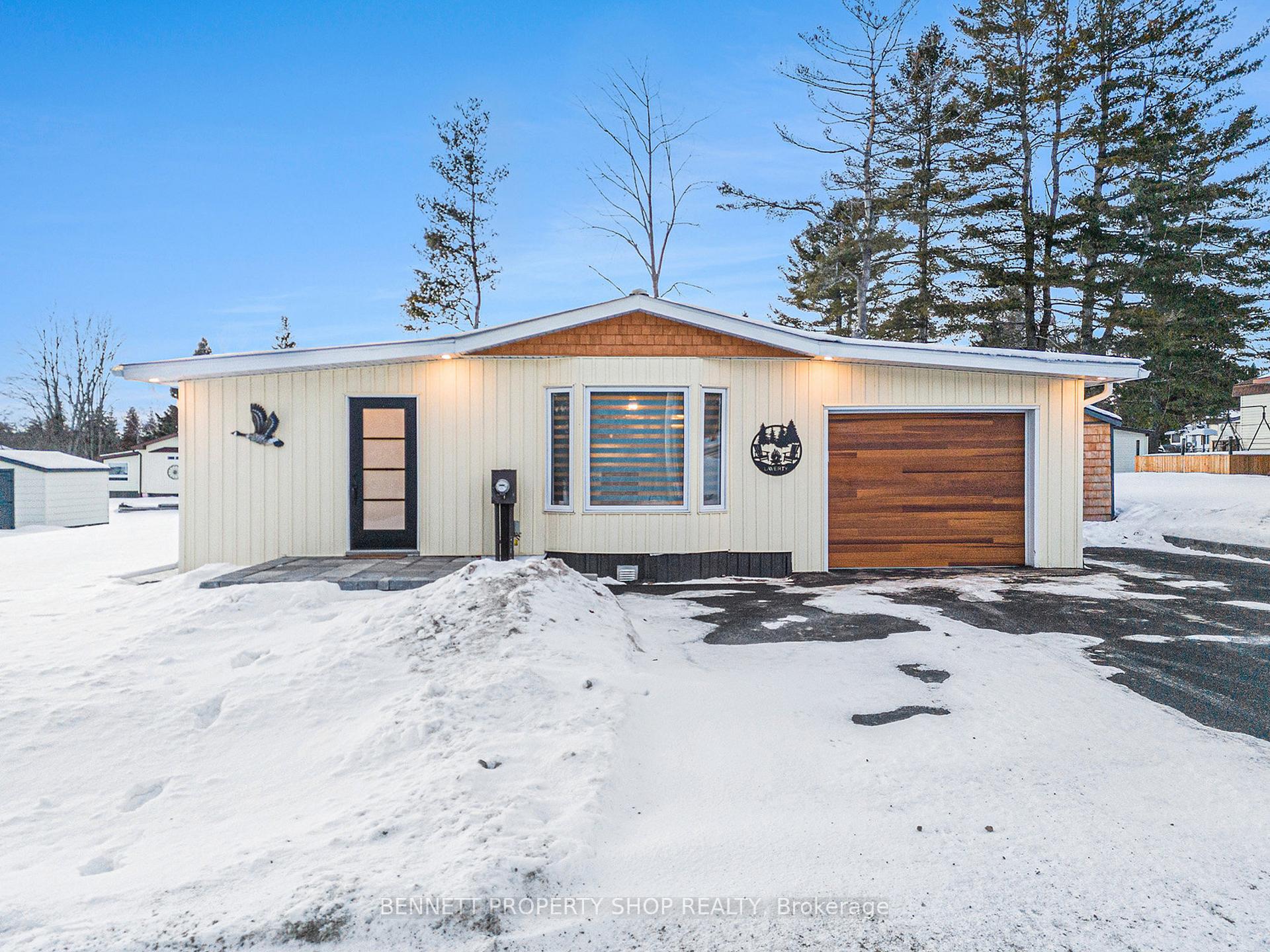 Photo 1 of 3 Hardwood Lane, McNab/Braeside, Mcnab/Braeside Twps — HOMEH