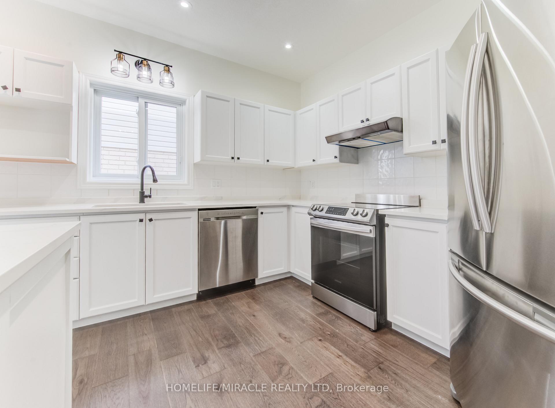 Photo 9 of 124 Winding Wood Crescent, Kitchener, Doon South — HOMEH