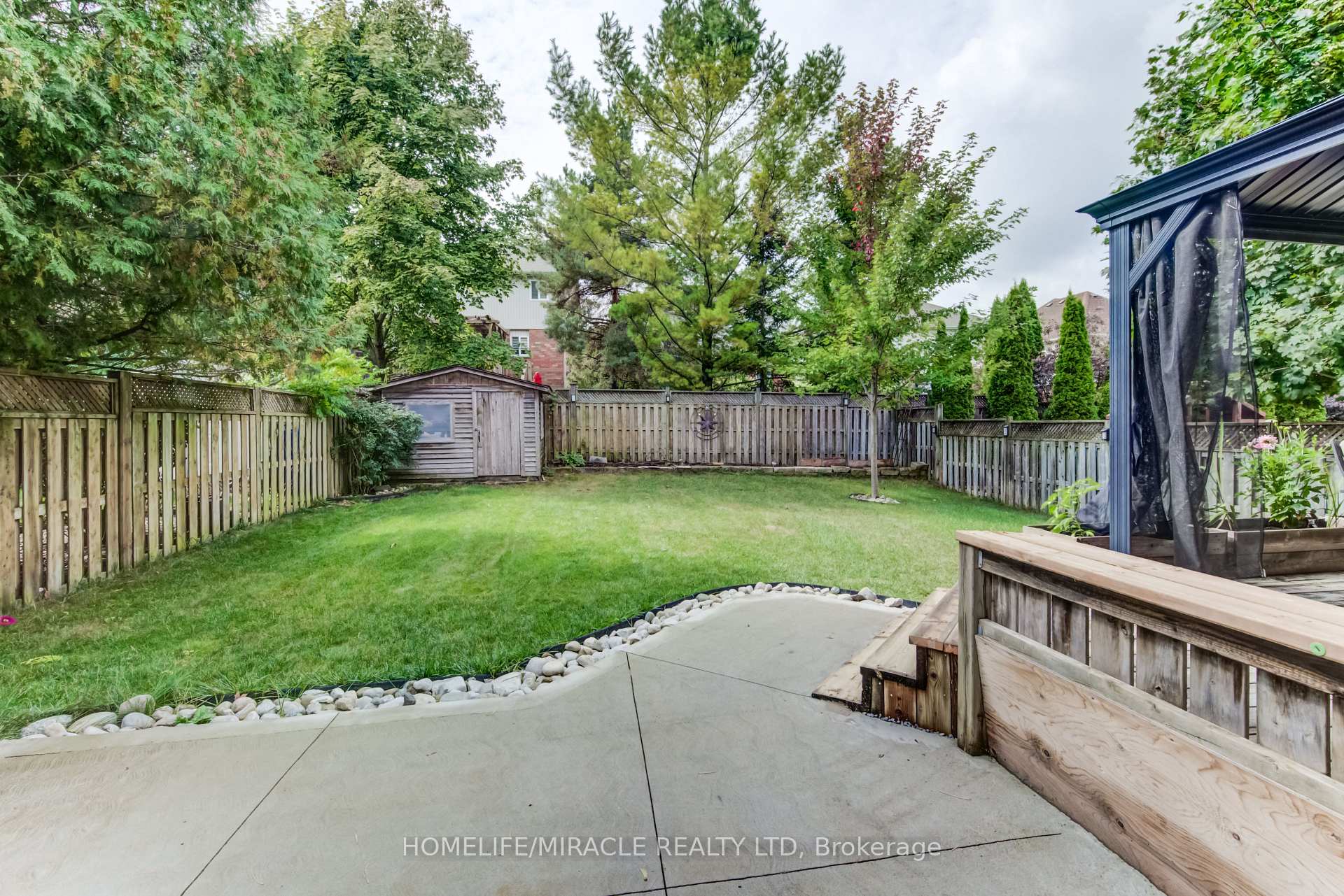 Photo 42 of 124 Winding Wood Crescent, Kitchener, Doon South — HOMEH