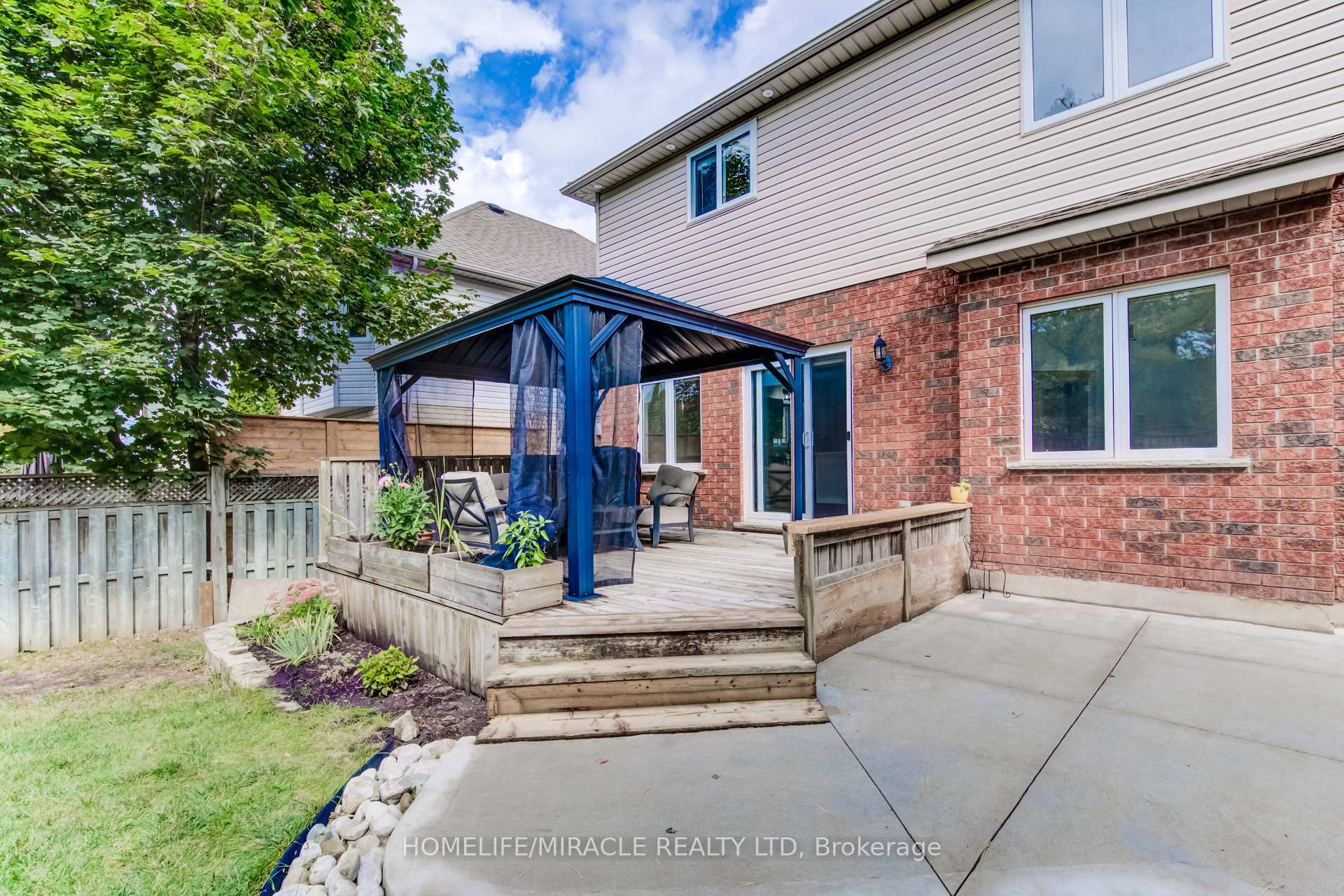 Photo 43 of 124 Winding Wood Crescent, Kitchener, Doon South — HOMEH