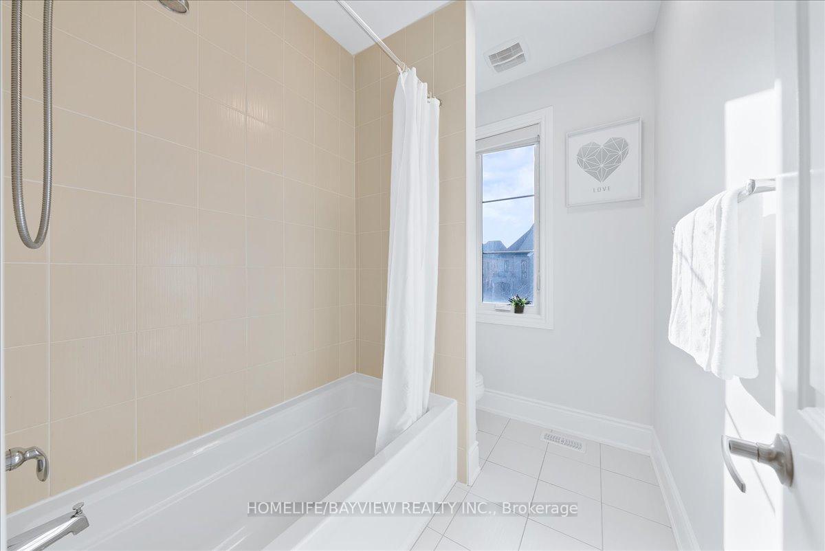 Photo 27 of 102 Robert Berry Crescent, King, King City — HOMEH