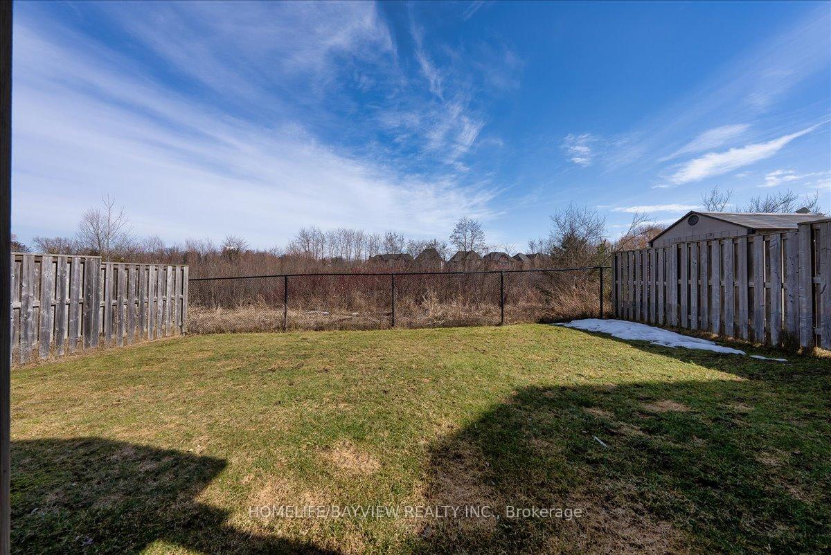 Photo 42 of 102 Robert Berry Crescent, King, King City — HOMEH