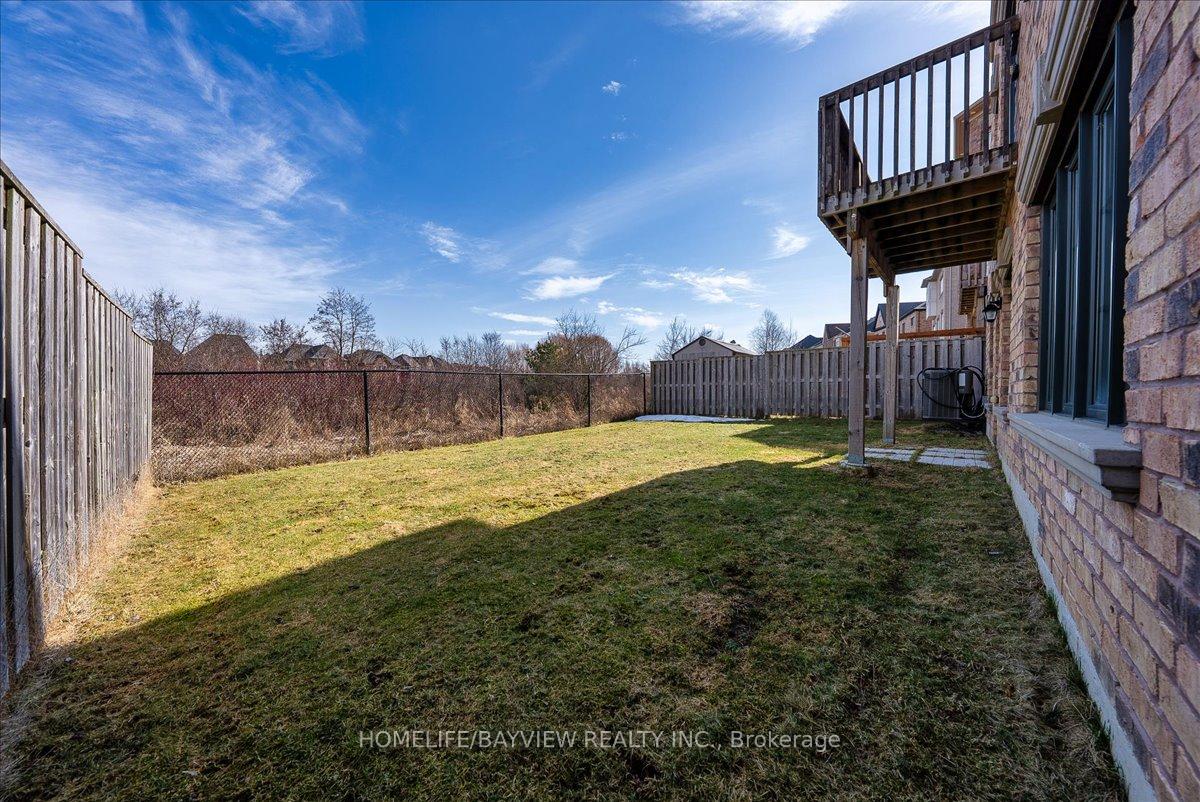Photo 44 of 102 Robert Berry Crescent, King, King City — HOMEH