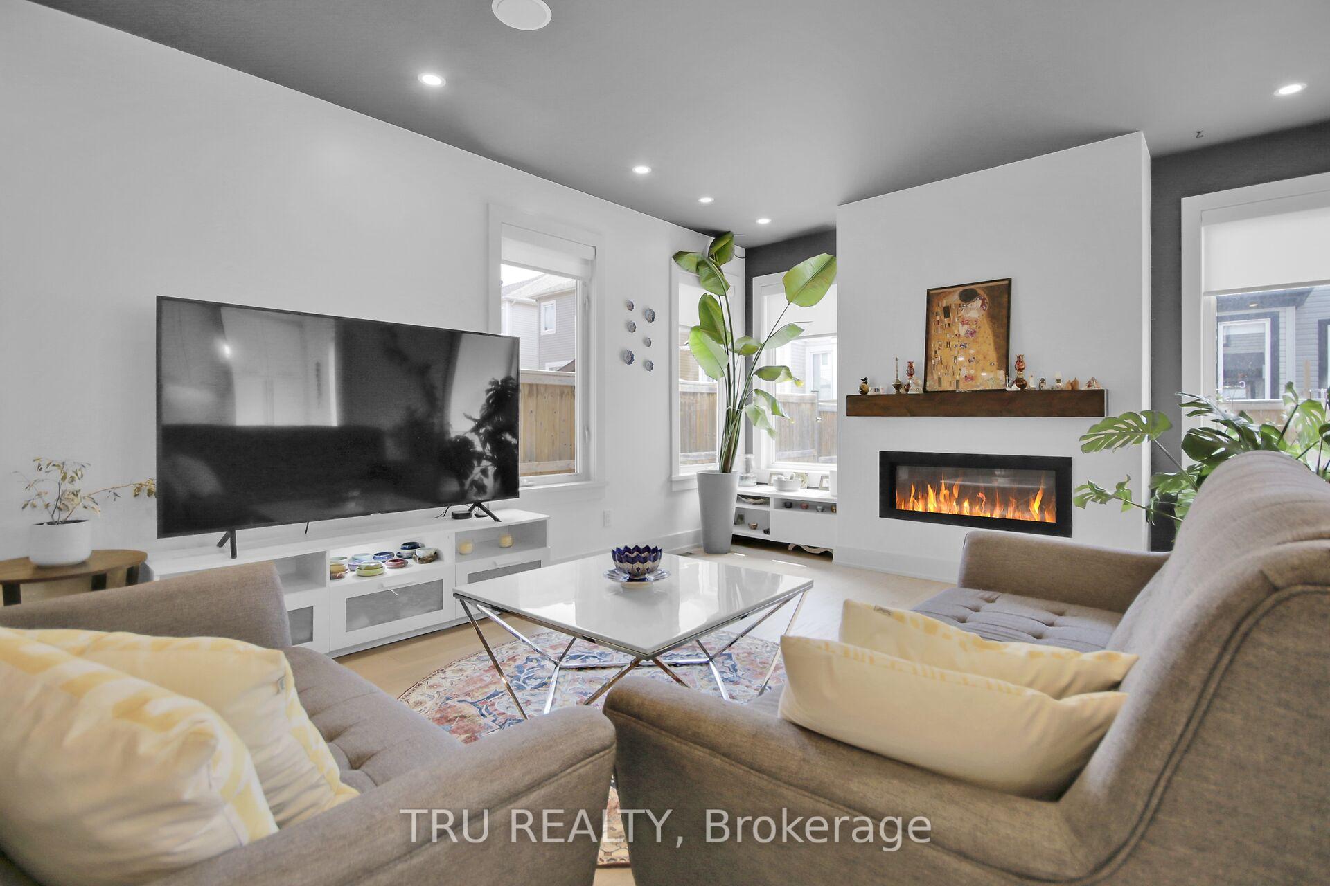 Photo 12 of 993 Shimmerton Circle, Ottawa, Kanata - Emerald Meadows/Trailwest — HOMEH